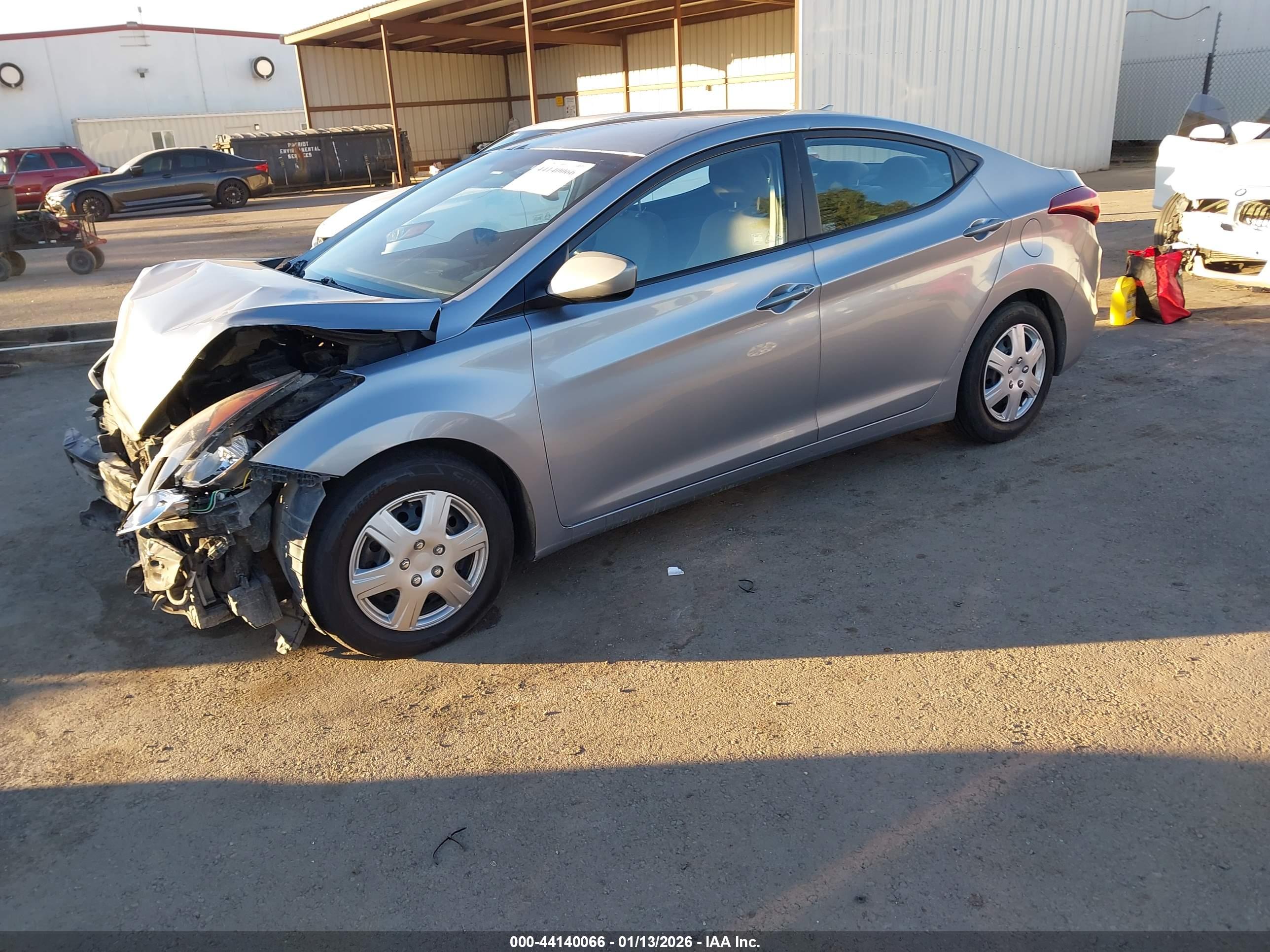 HYUNDAI ELANTRA image 2
