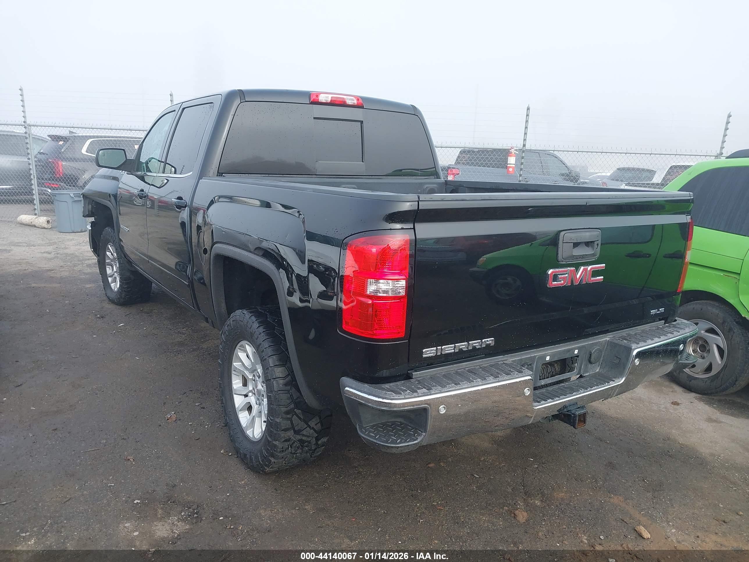 GMC SIERRA image 3