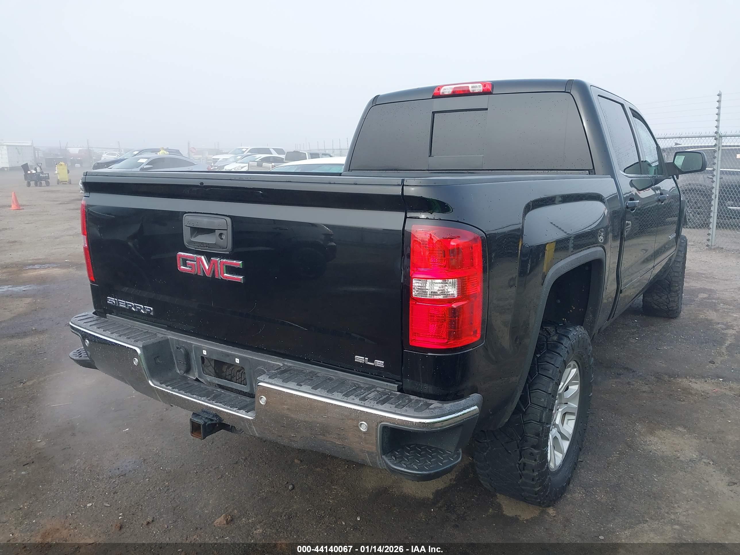 GMC SIERRA image 4