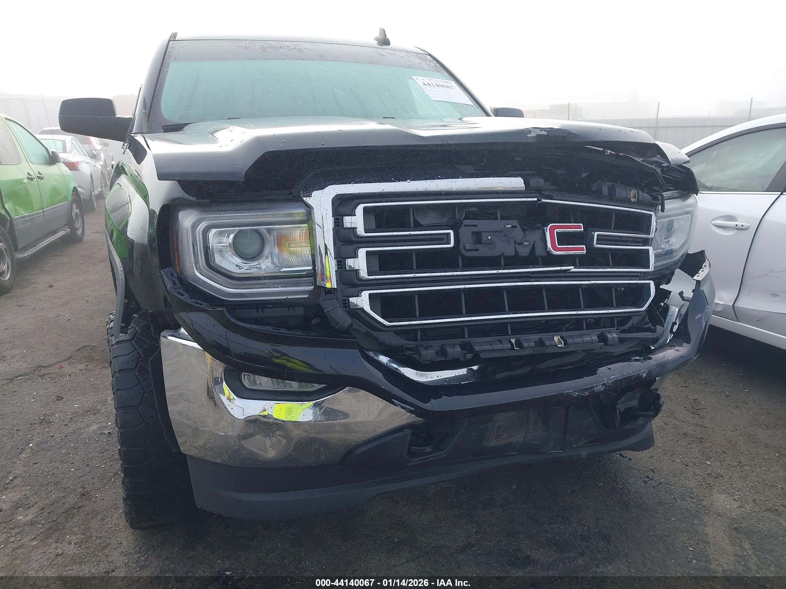 GMC SIERRA image 6