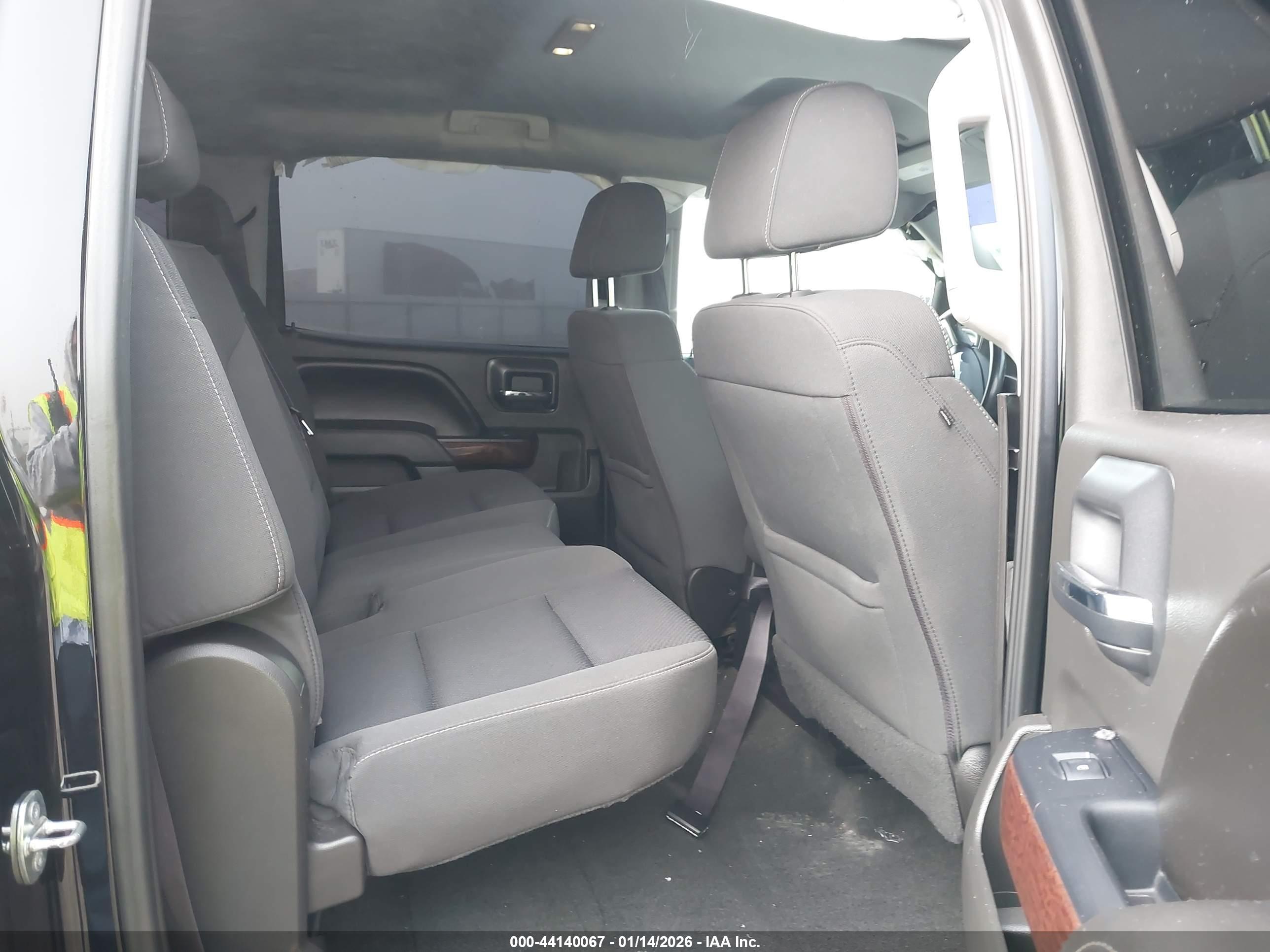 GMC SIERRA image 8