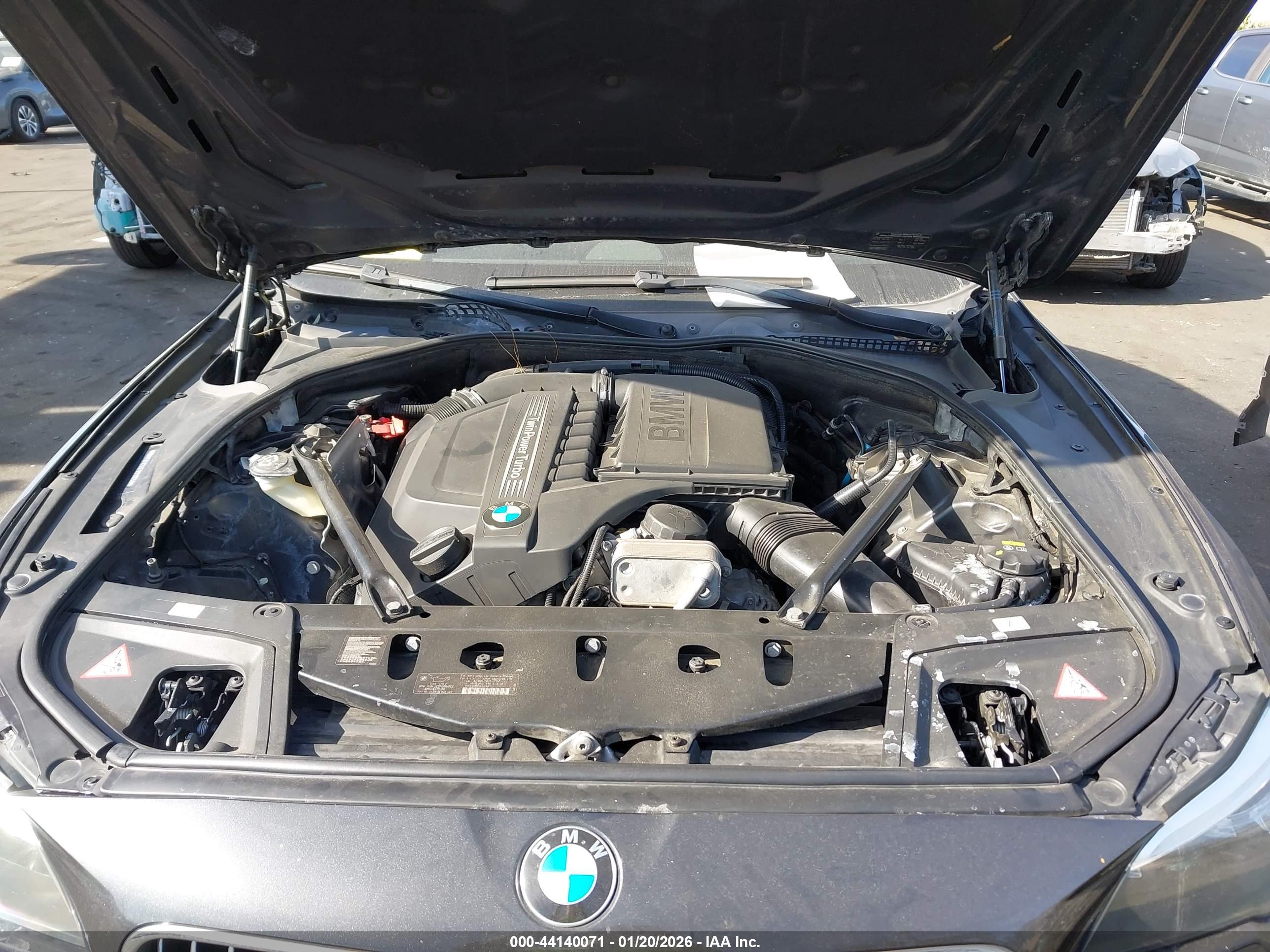 BMW 535I image 10