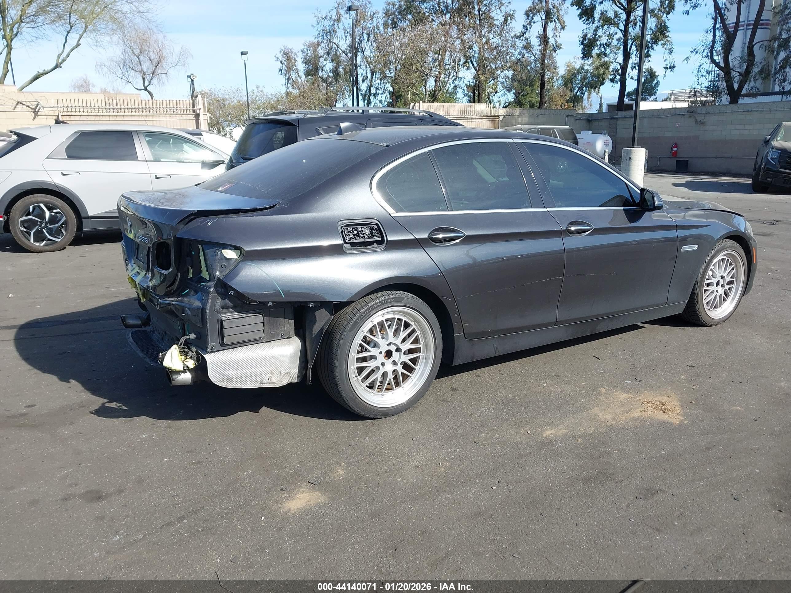 BMW 535I image 4