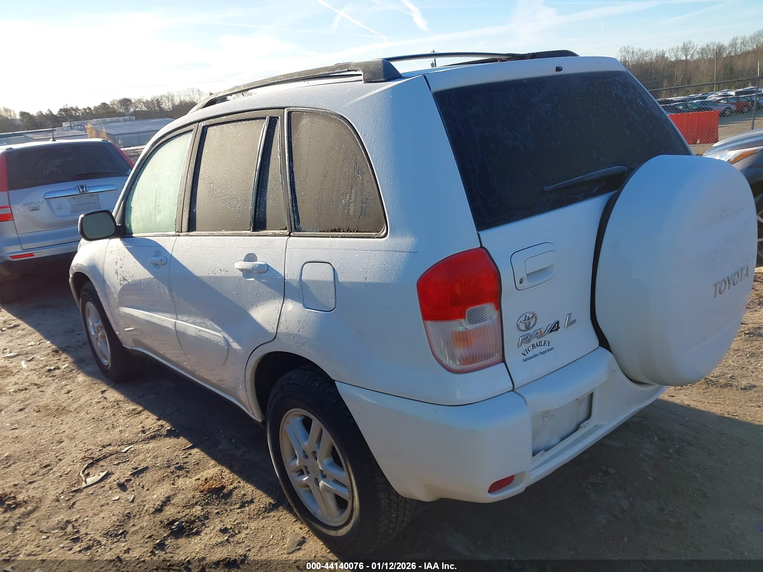 TOYOTA RAV4 image 3