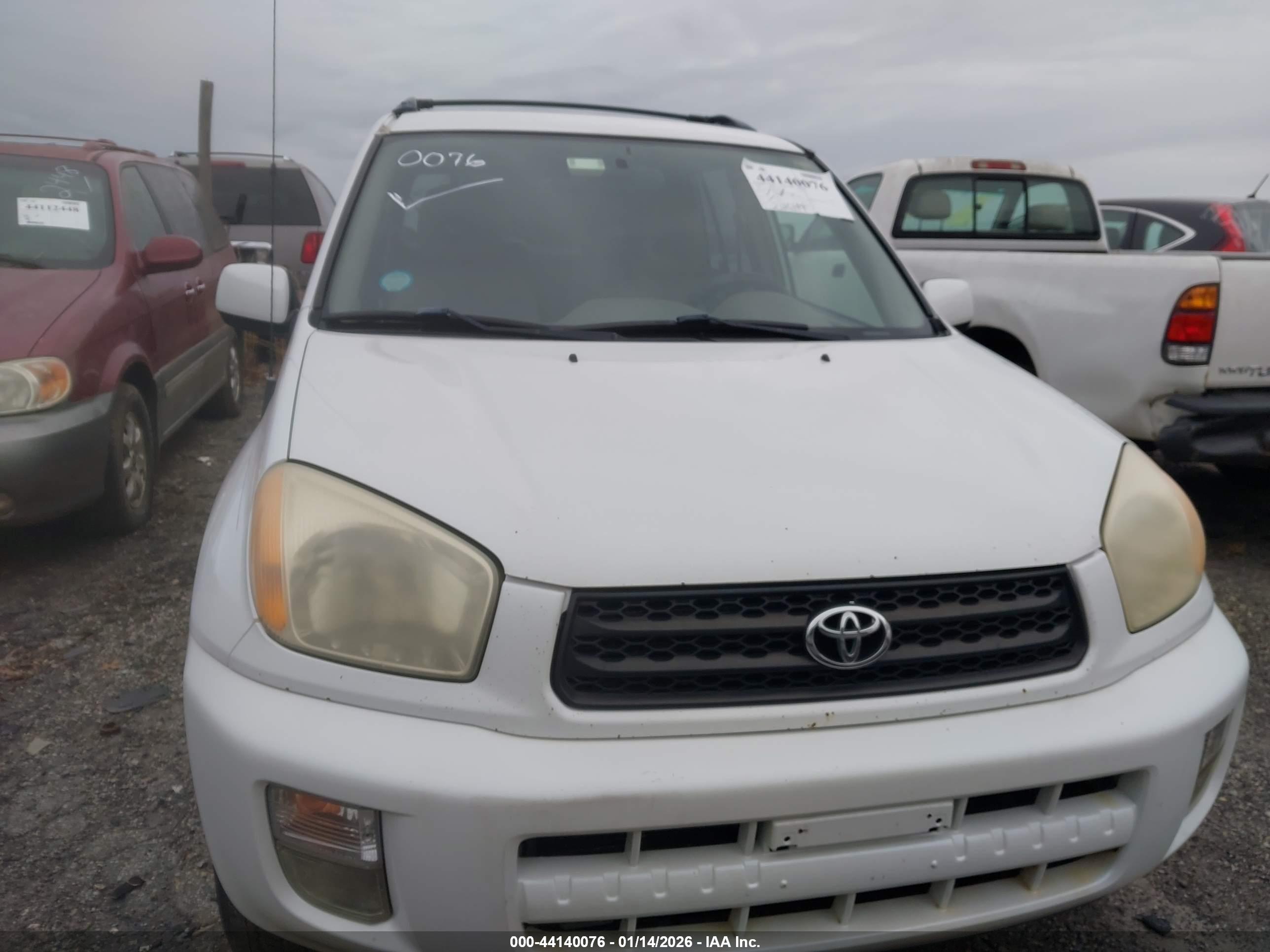 TOYOTA RAV4 image 6