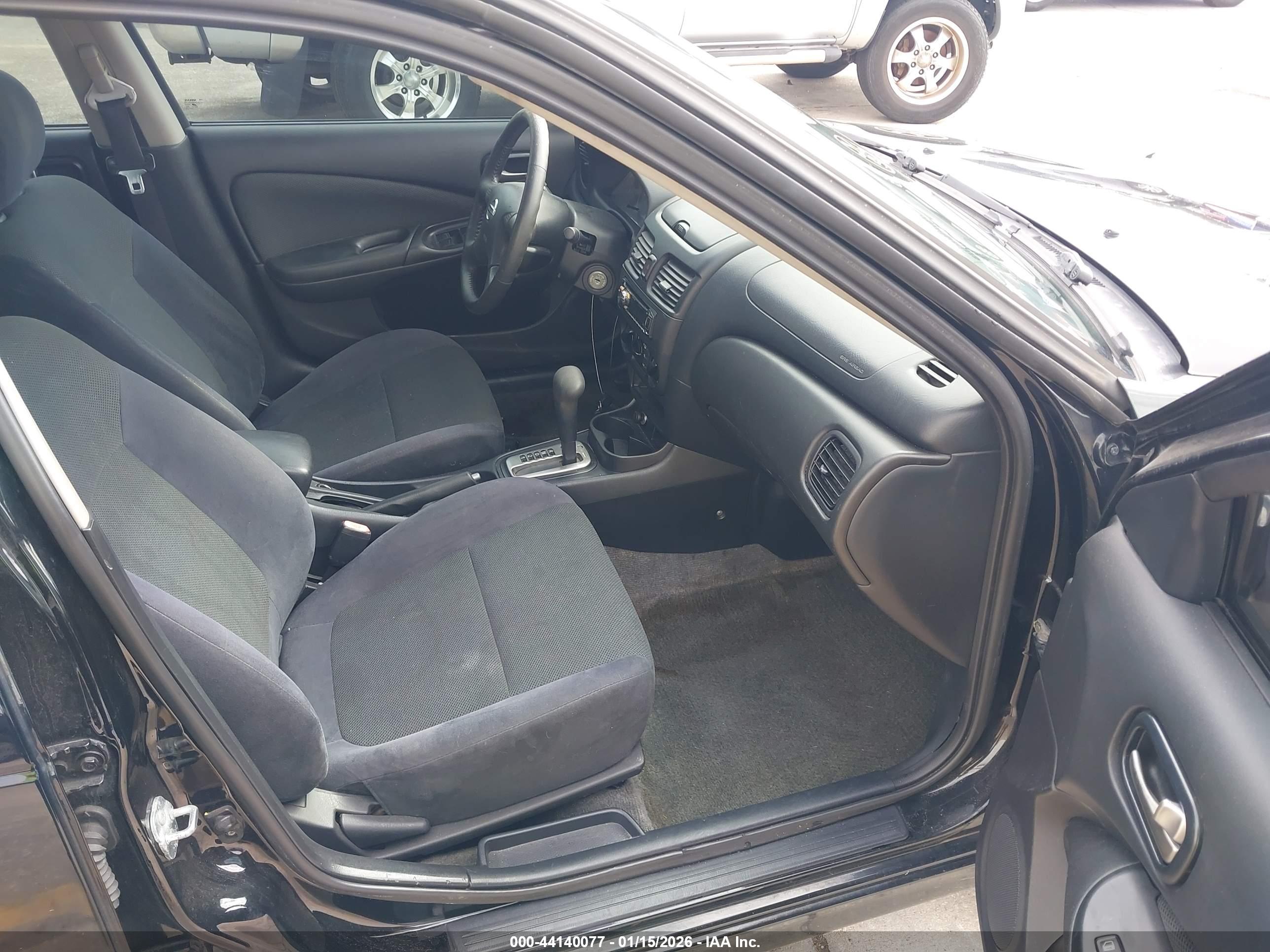 NISSAN SENTRA image 5