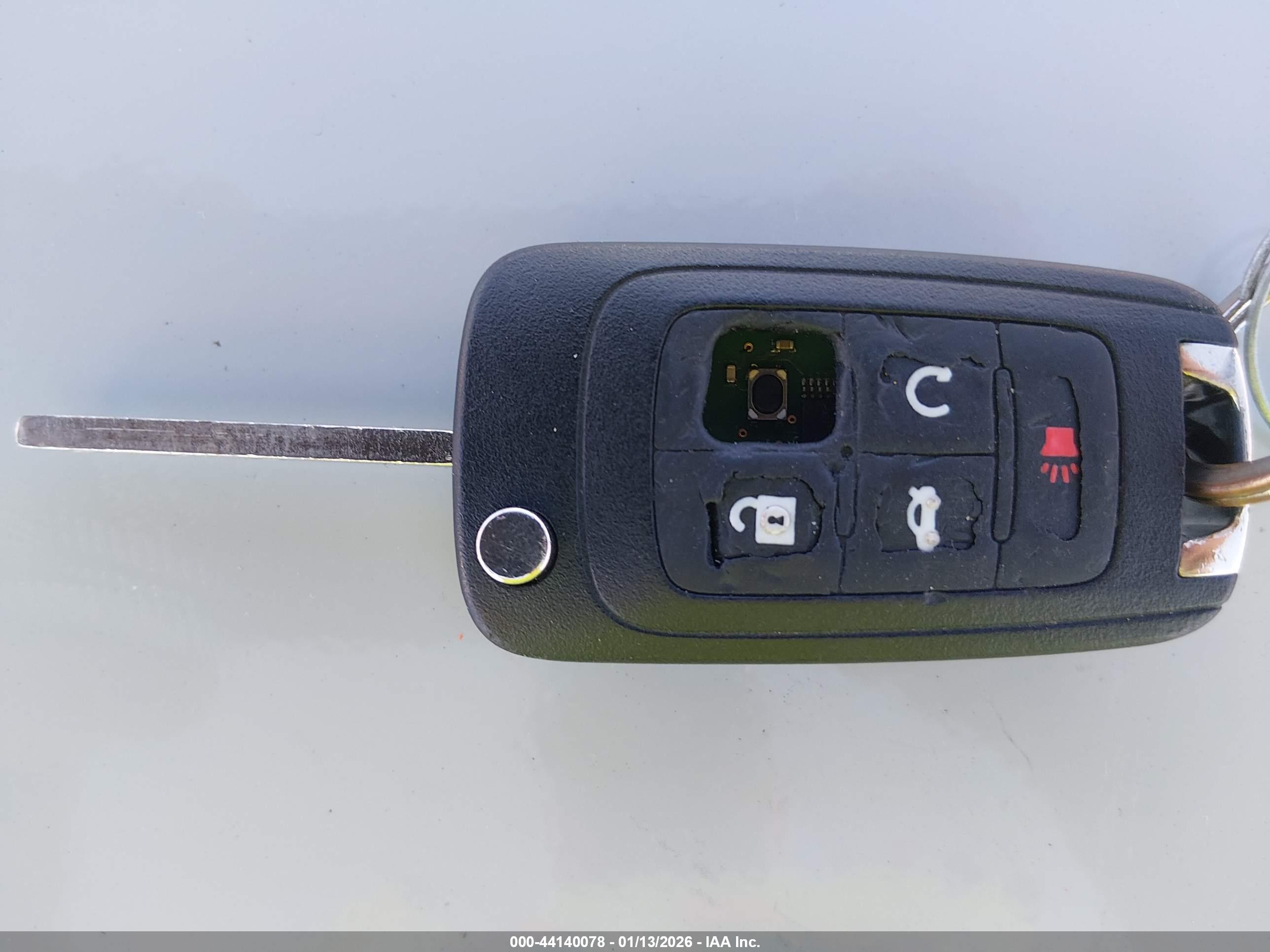 GMC TERRAIN image 11