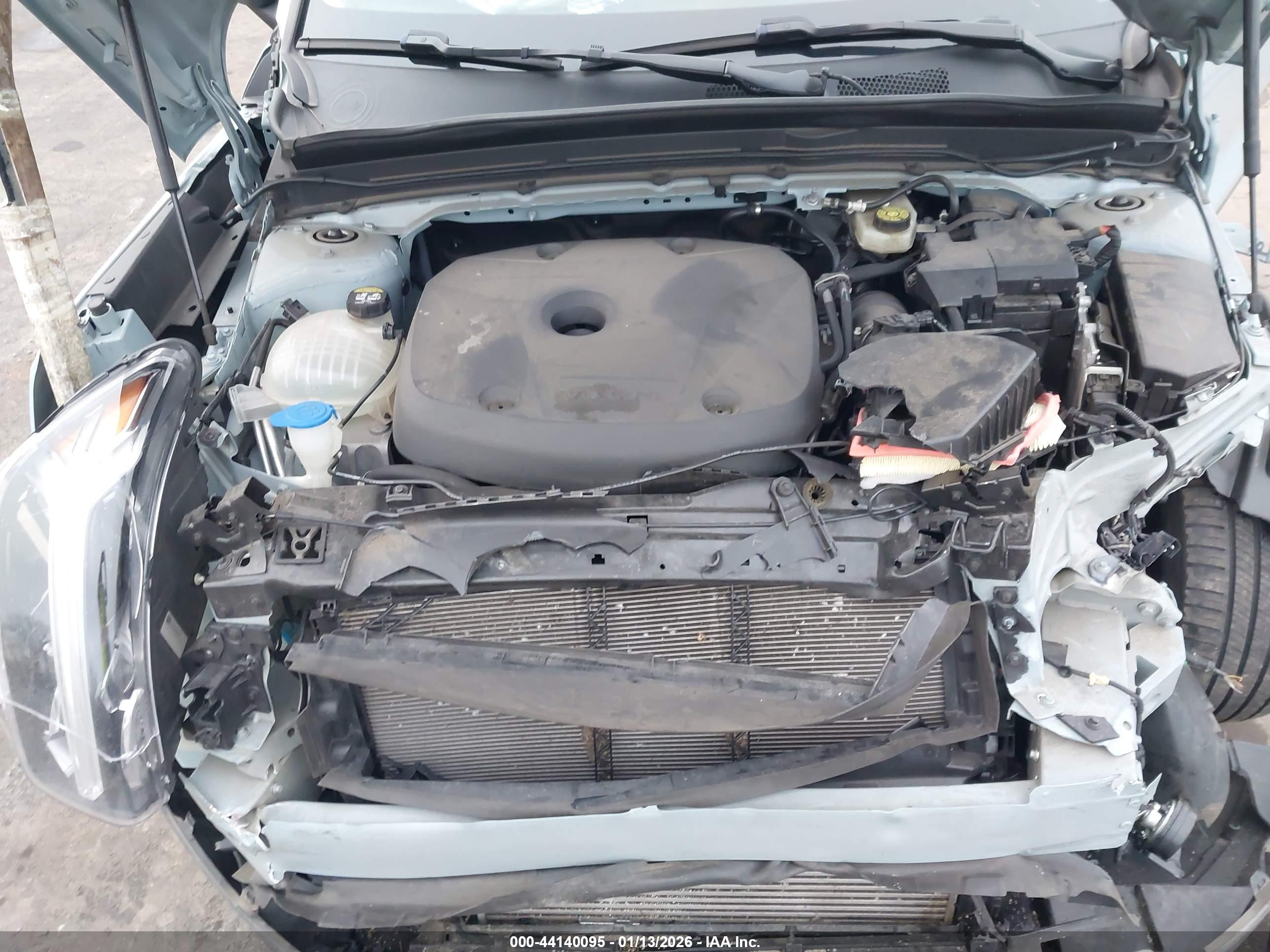 VOLVO XC40 image 10