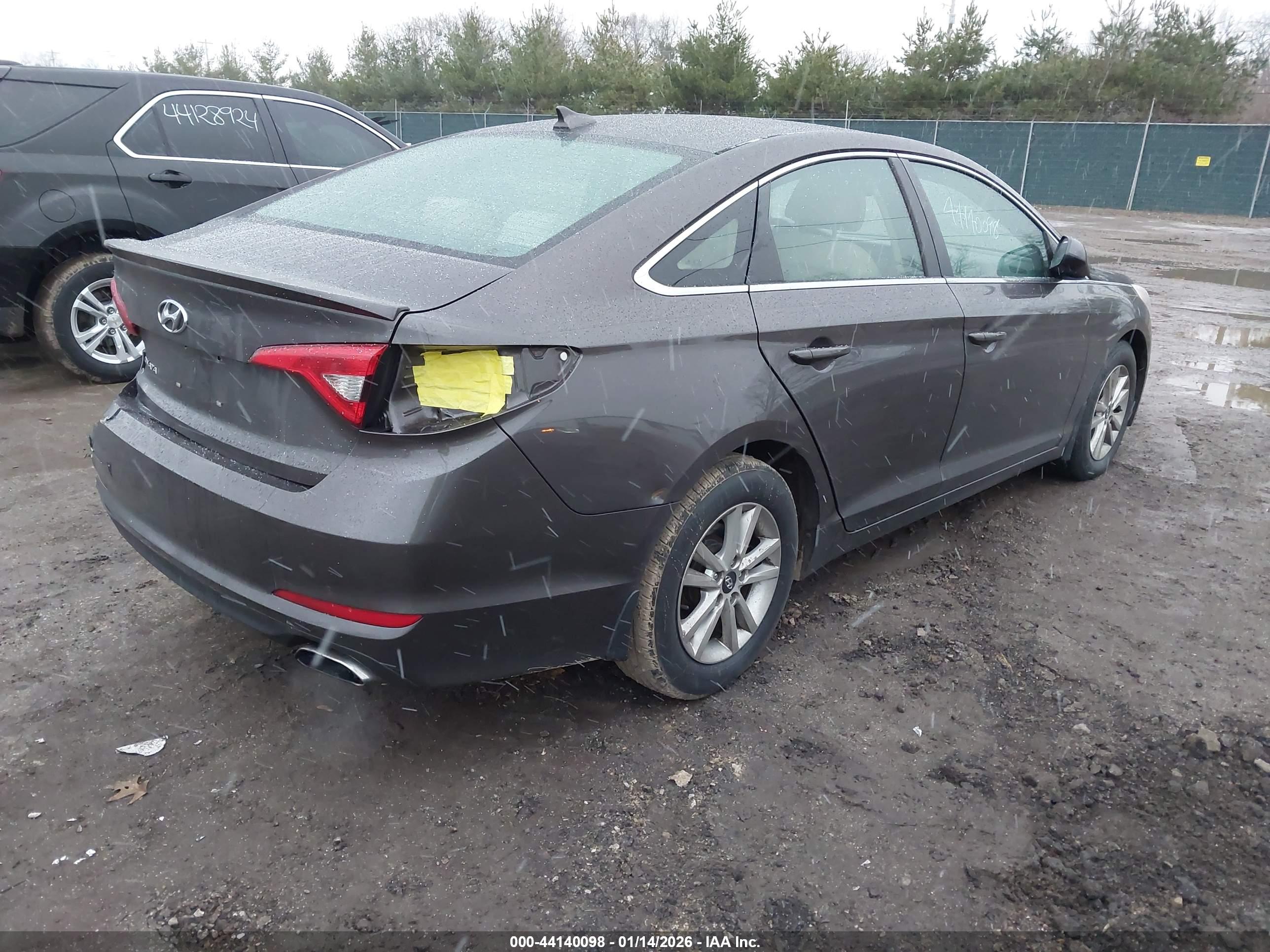 HYUNDAI SONATA image 4