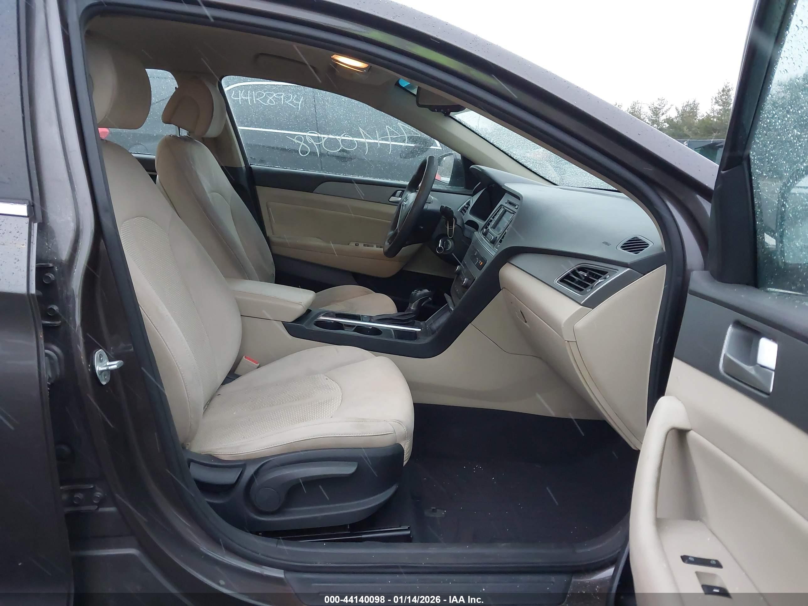 HYUNDAI SONATA image 5