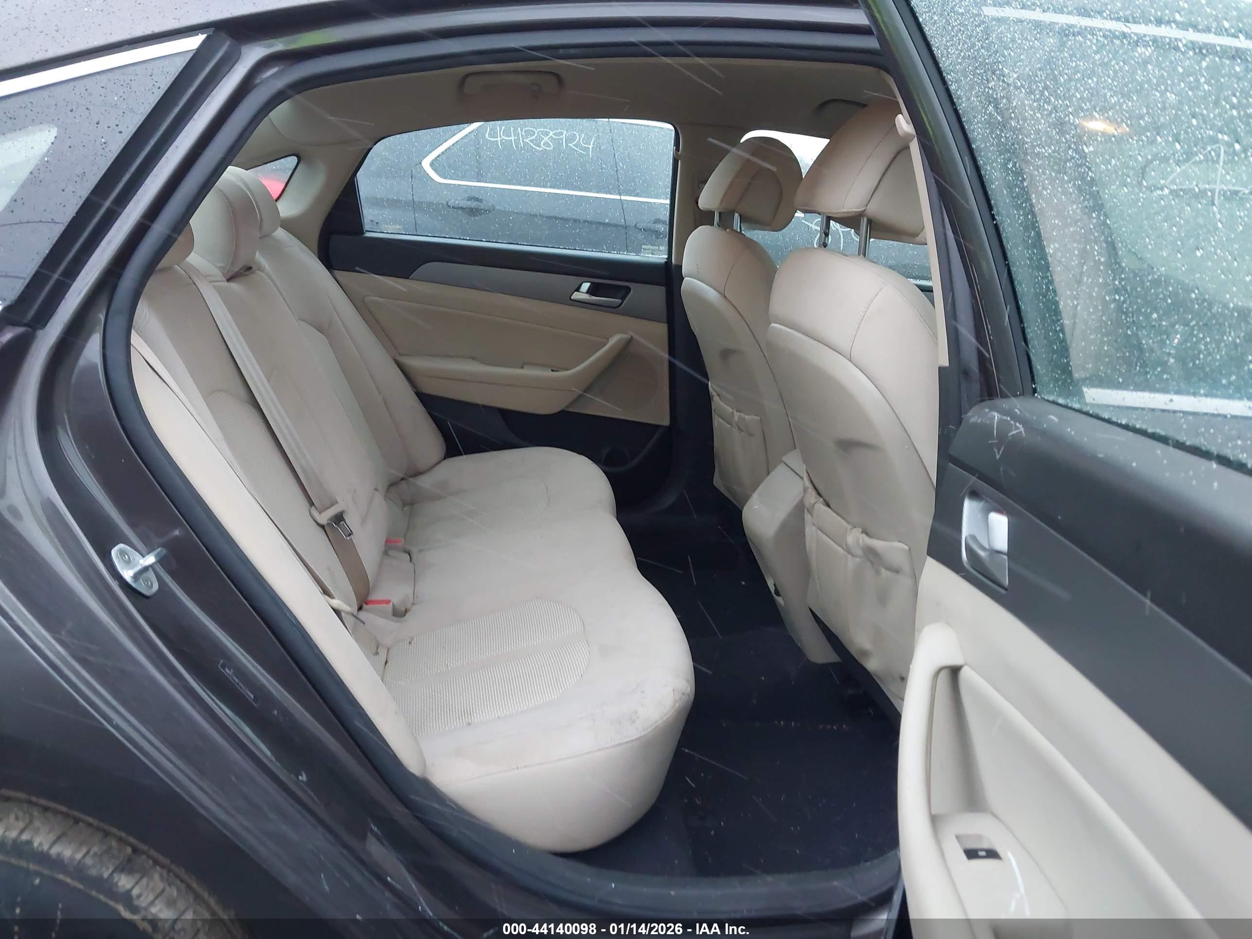 HYUNDAI SONATA image 8