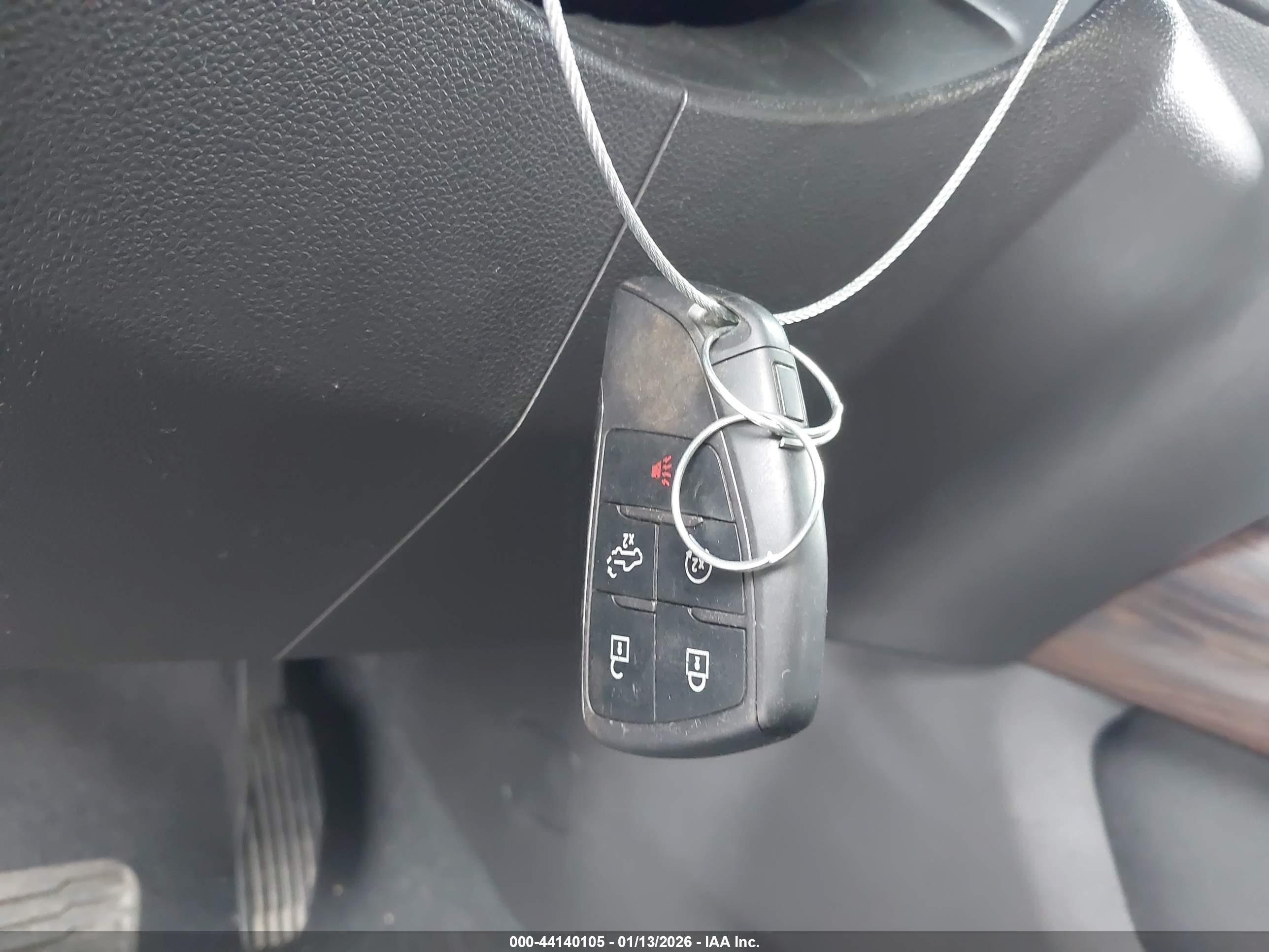GMC SIERRA image 11