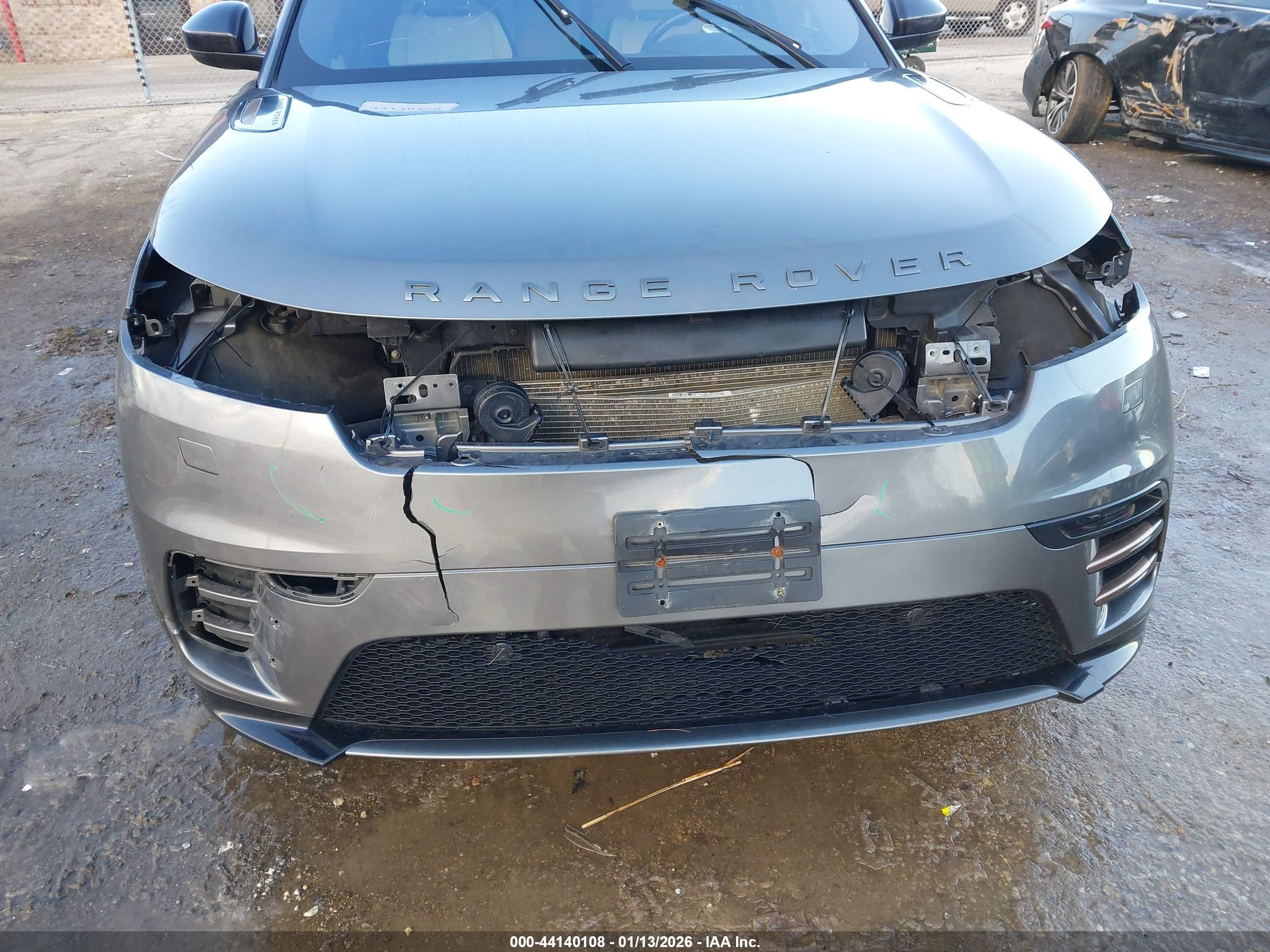 LAND ROVER image 6
