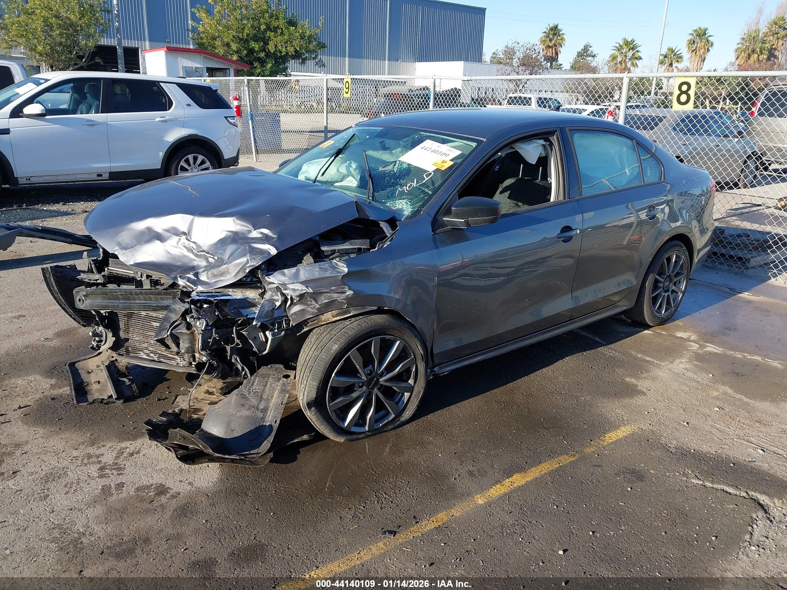 VOLKSWAGEN JETTA image 2