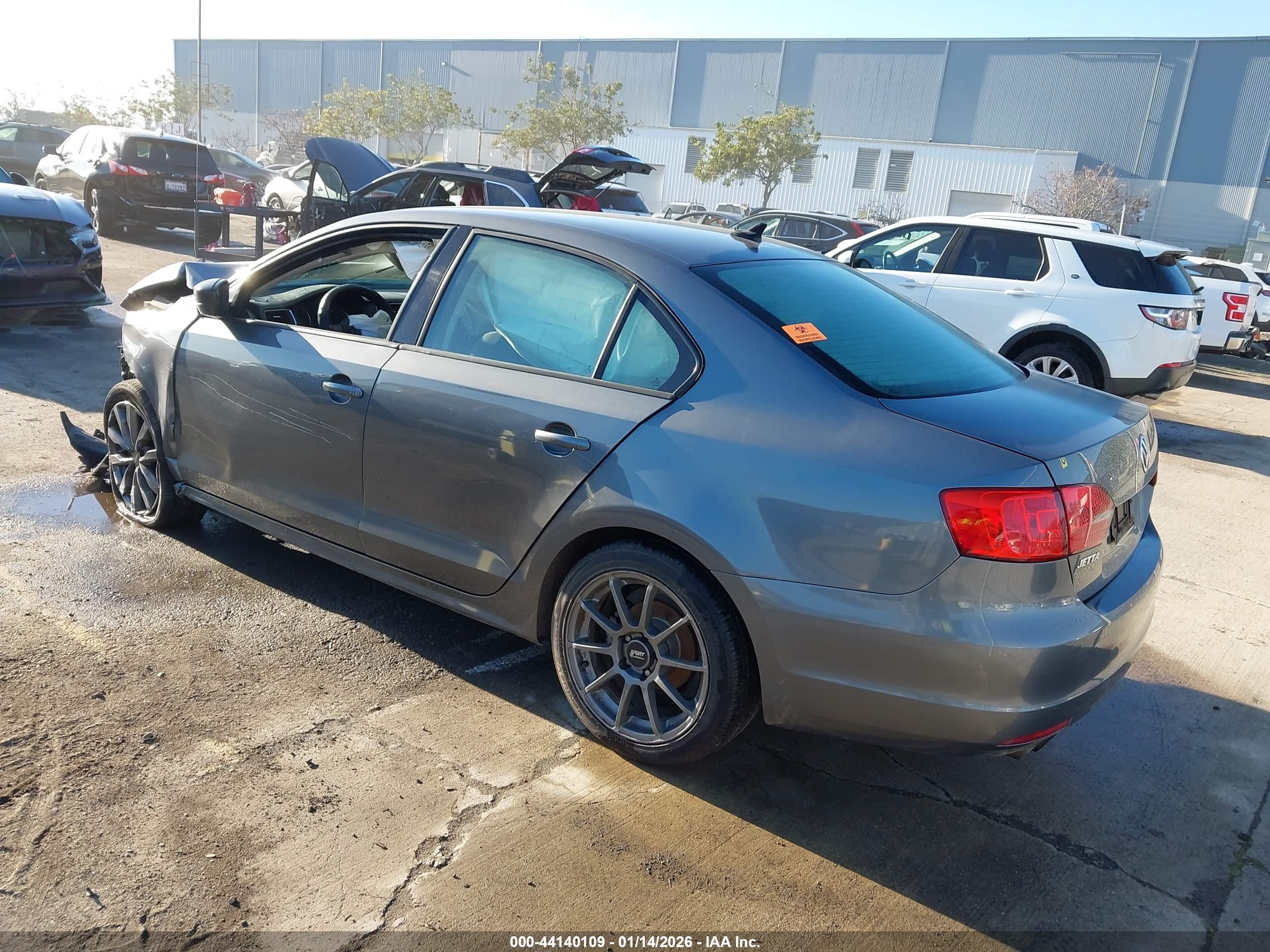 VOLKSWAGEN JETTA image 3