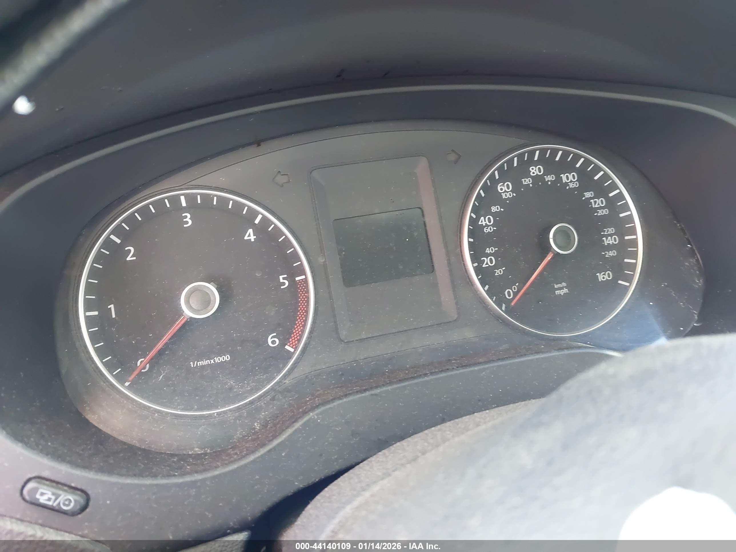 VOLKSWAGEN JETTA image 7