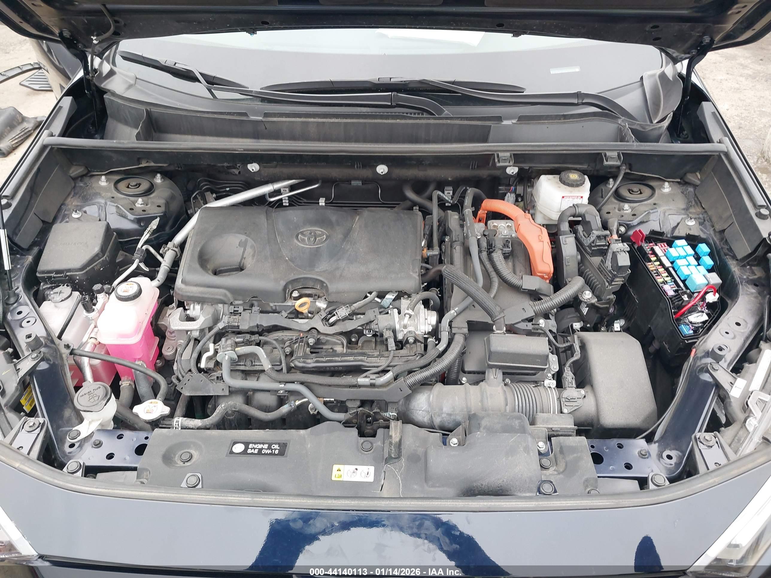 TOYOTA RAV4 image 10