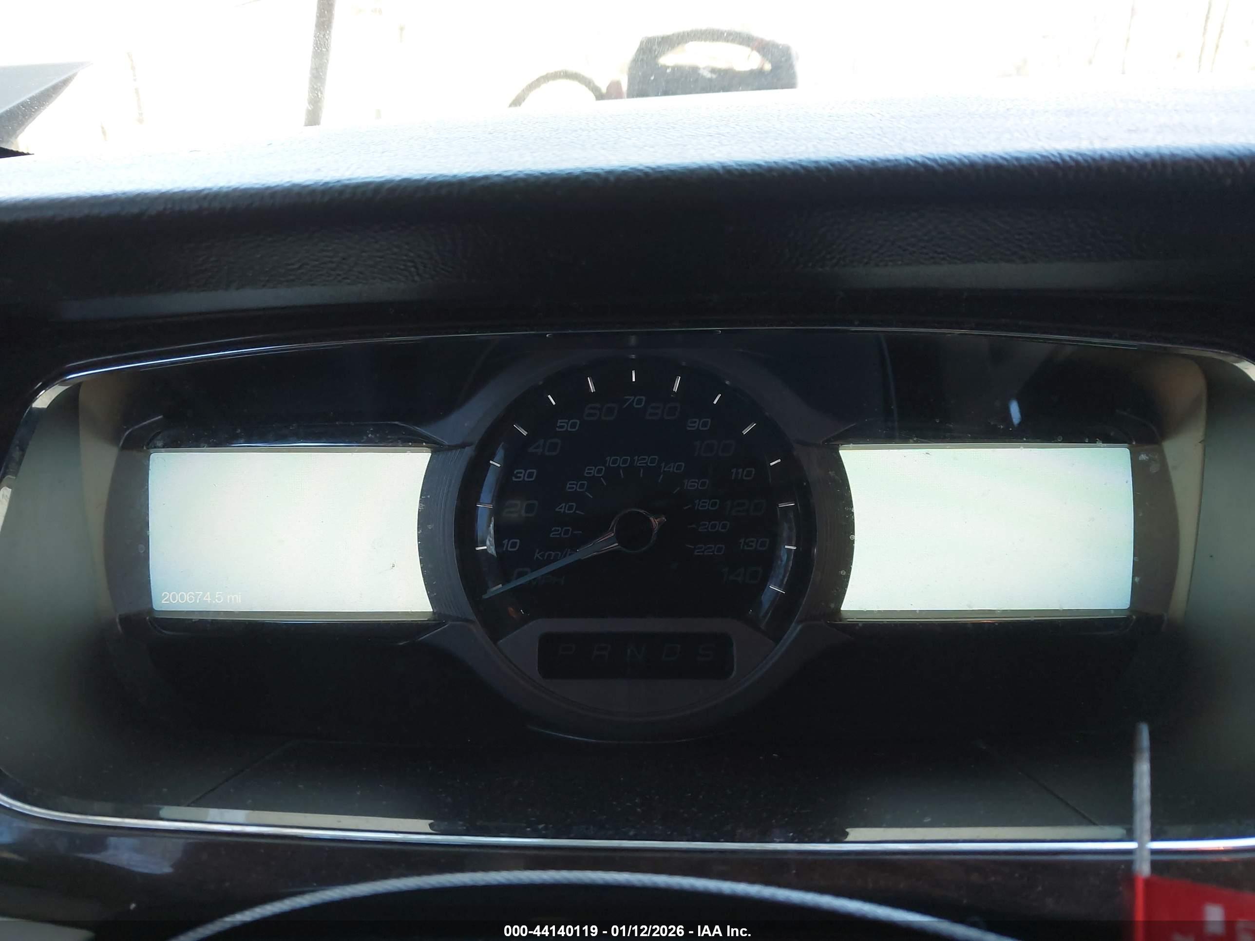 FORD TAURUS image 7