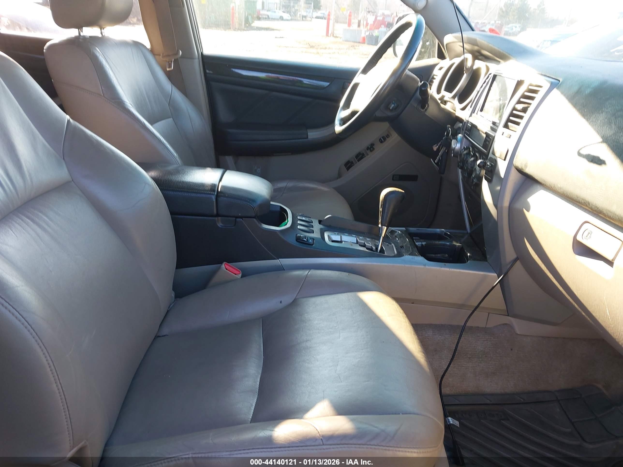 TOYOTA 4RUNNER image 5