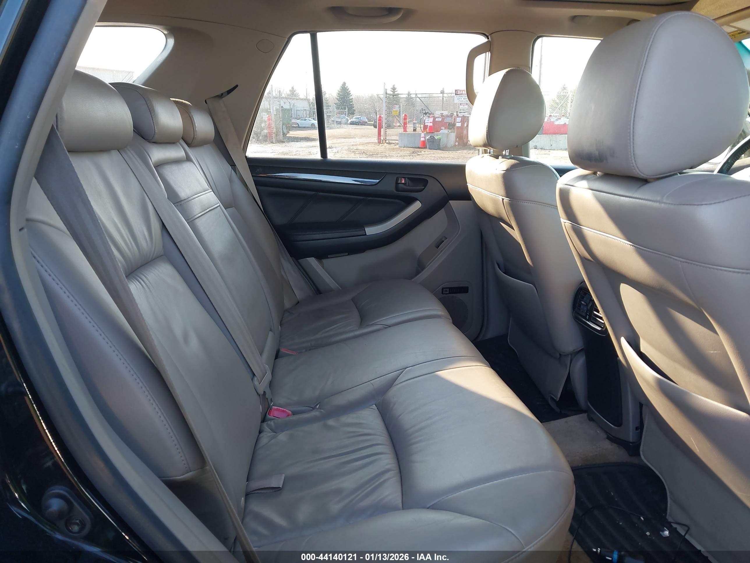 TOYOTA 4RUNNER image 8