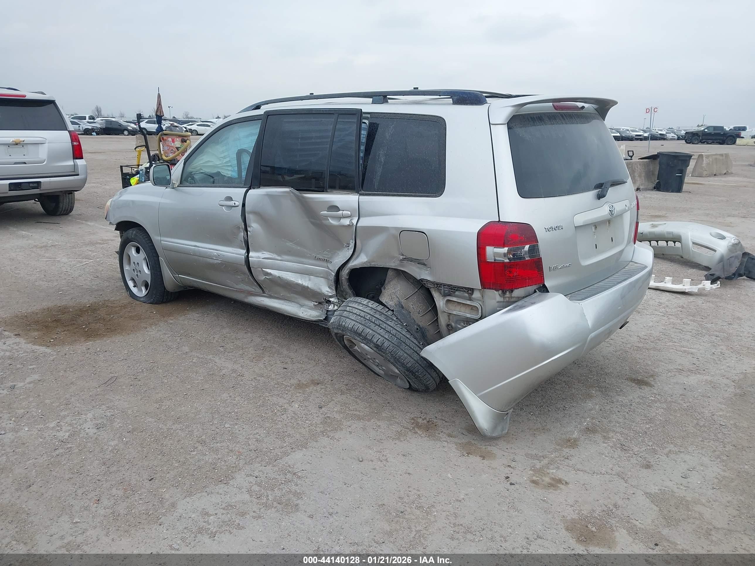 TOYOTA HIGHLANDER image 3