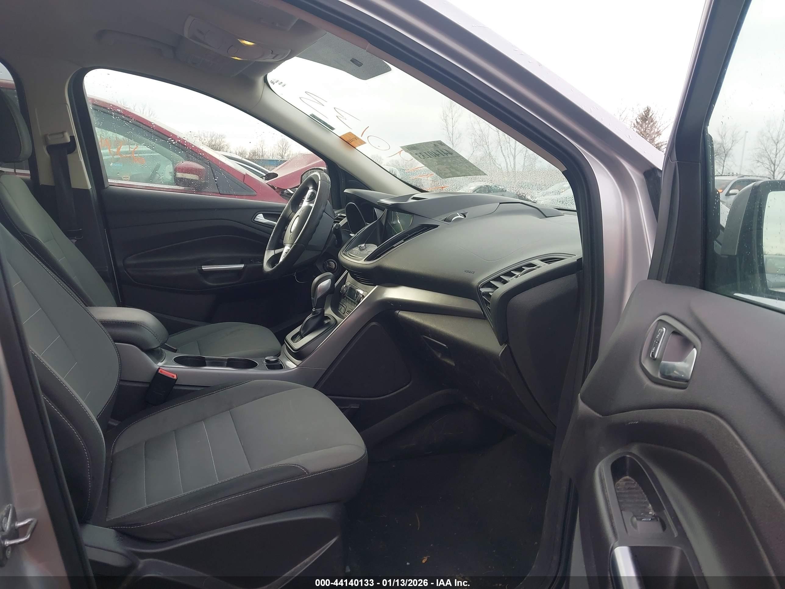 FORD ESCAPE image 5