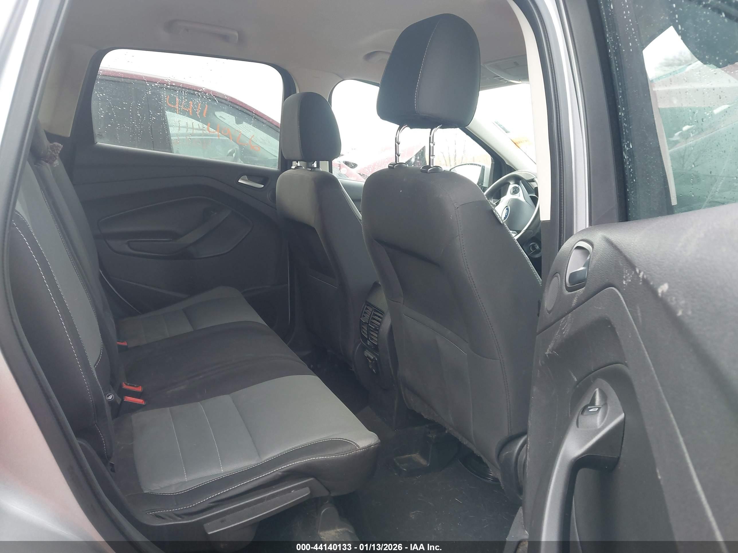 FORD ESCAPE image 8