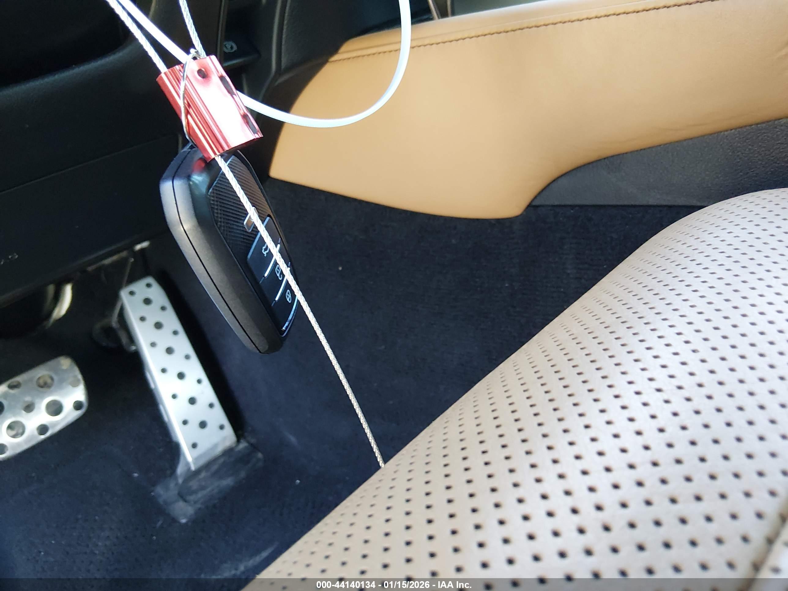LEXUS GS image 11