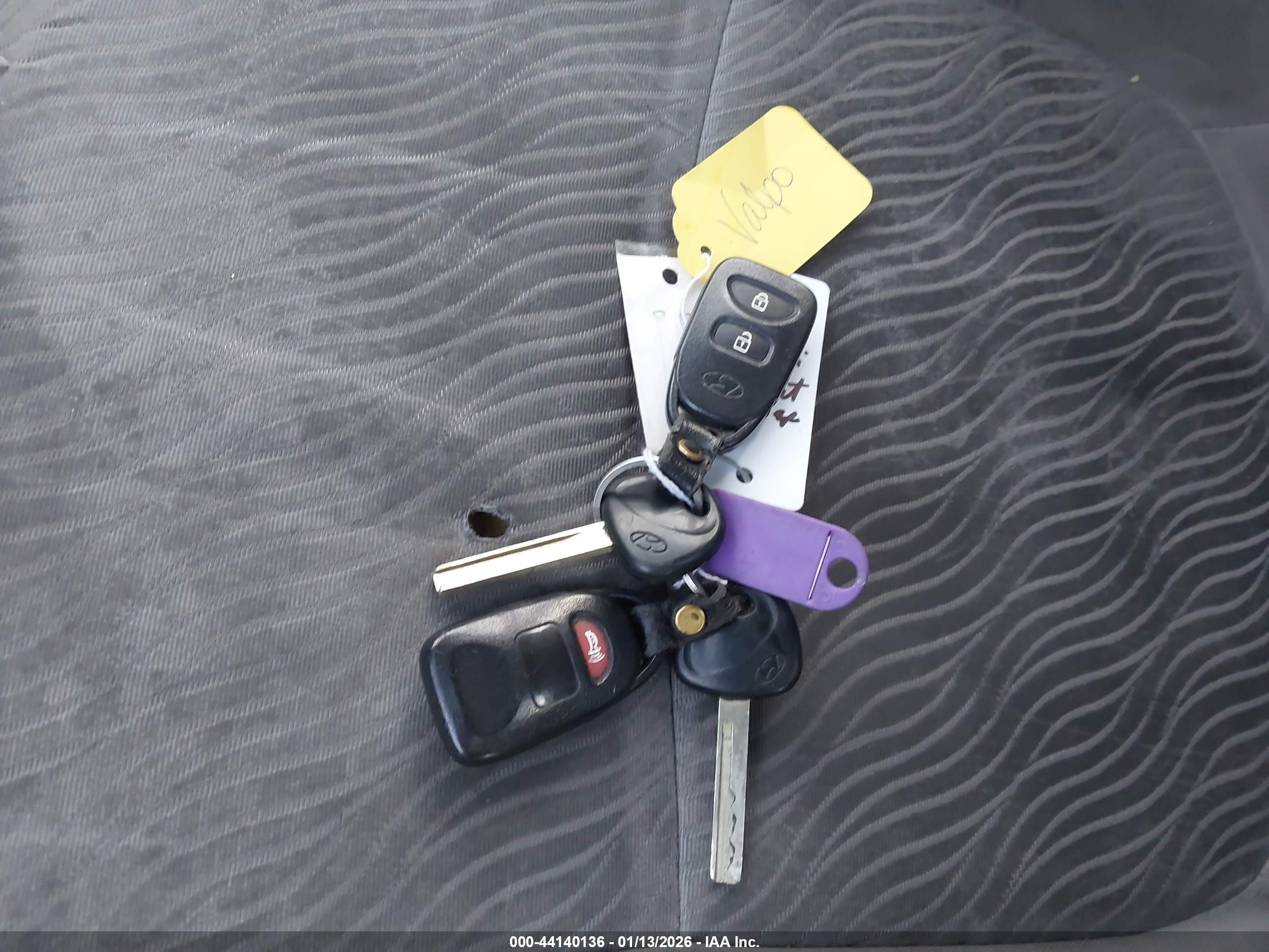 HYUNDAI ACCENT image 11