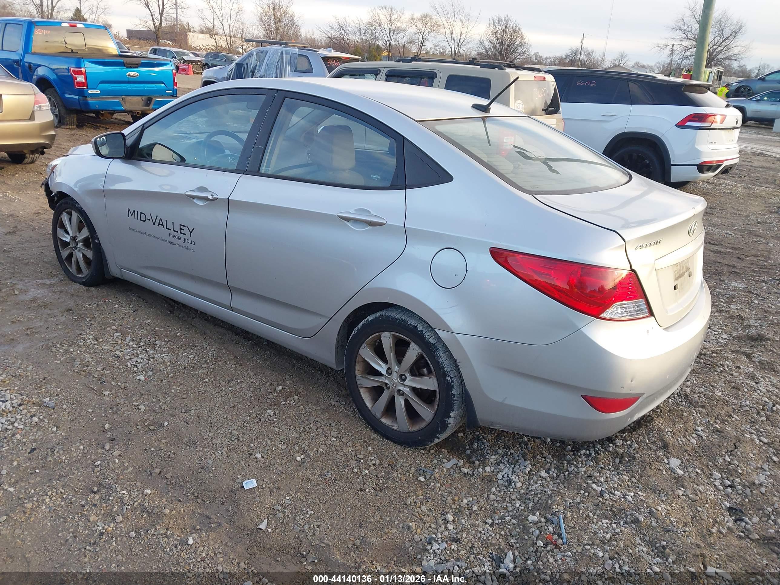 HYUNDAI ACCENT image 3
