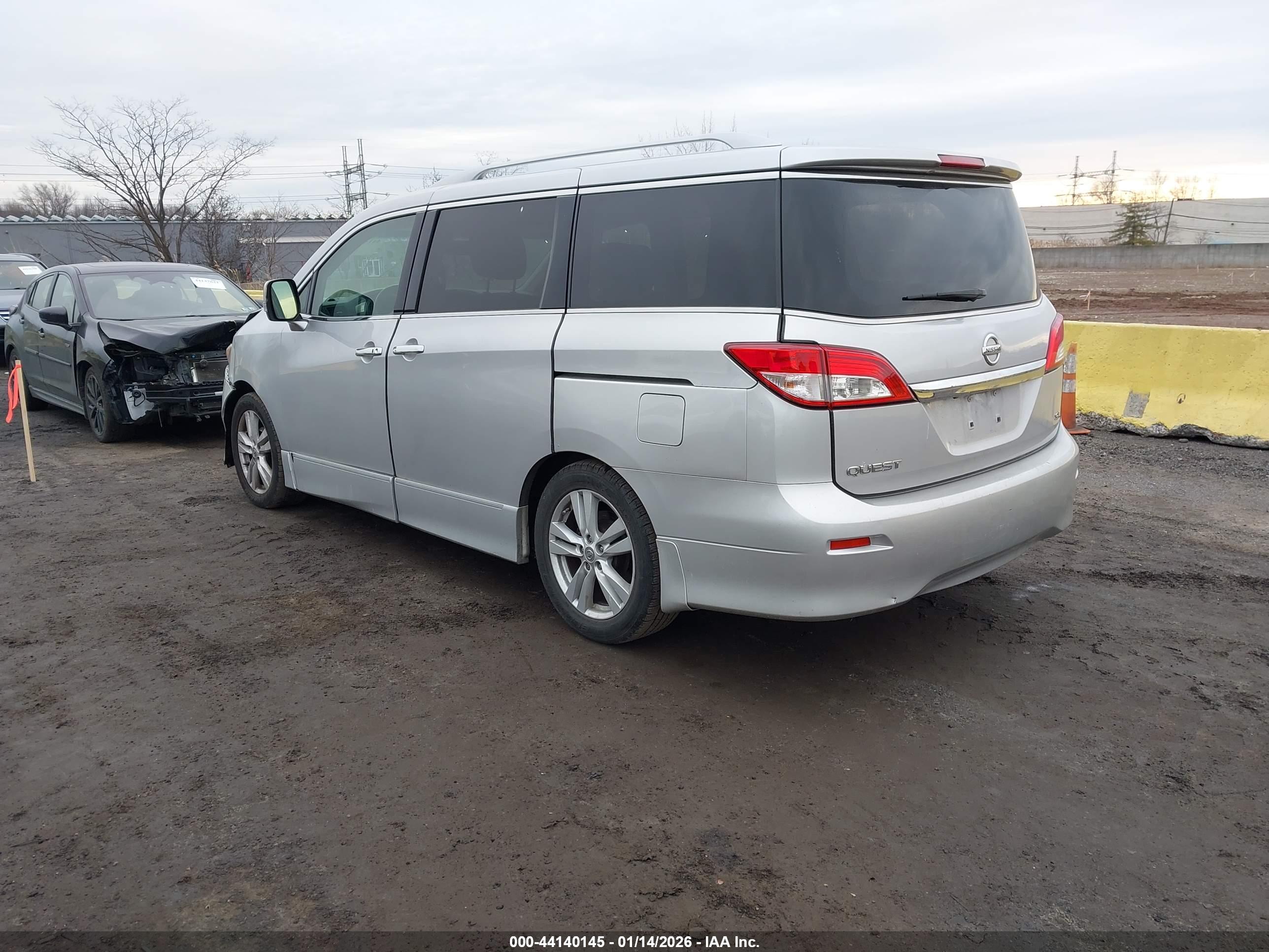NISSAN QUEST image 3