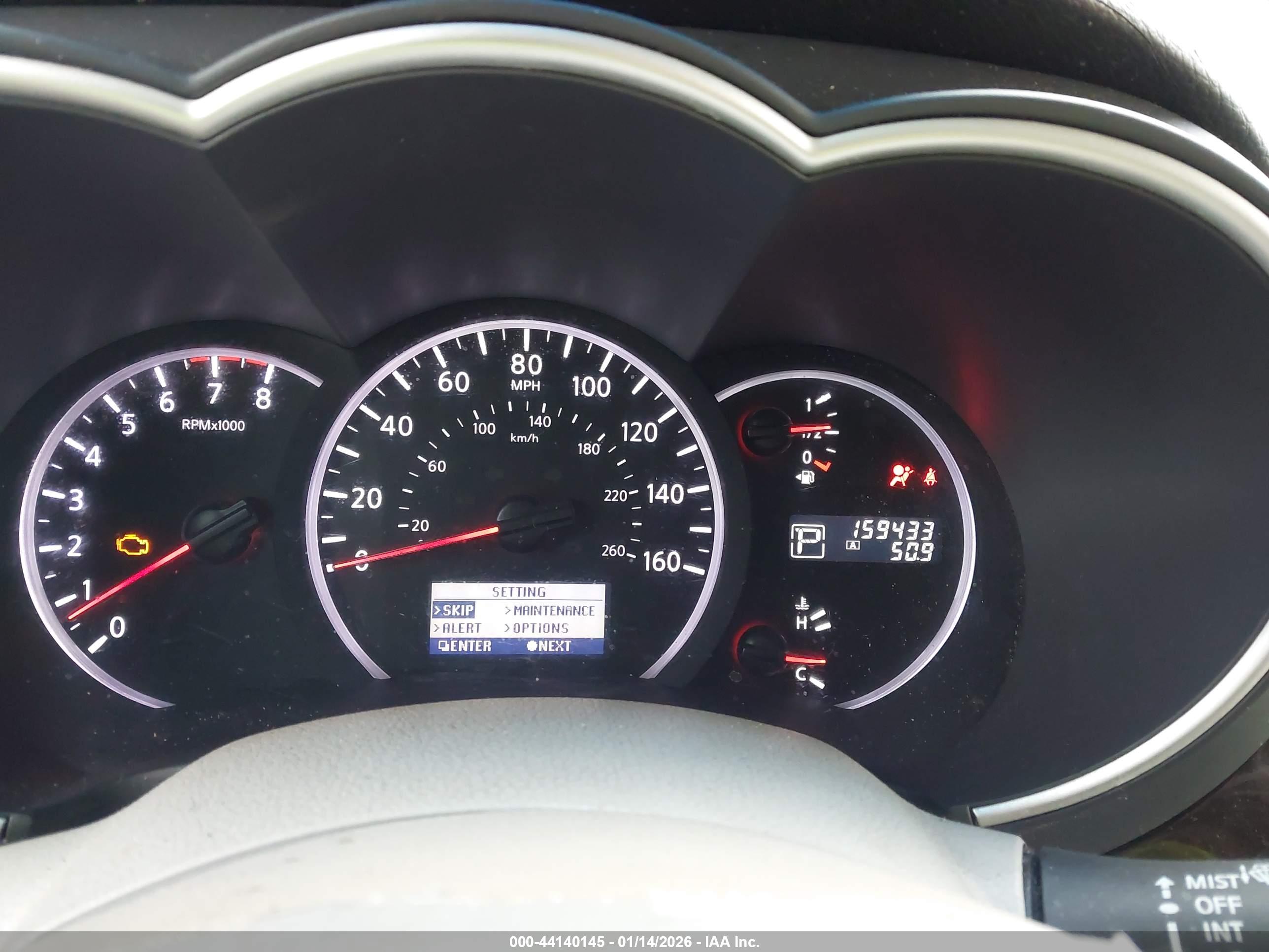 NISSAN QUEST image 7