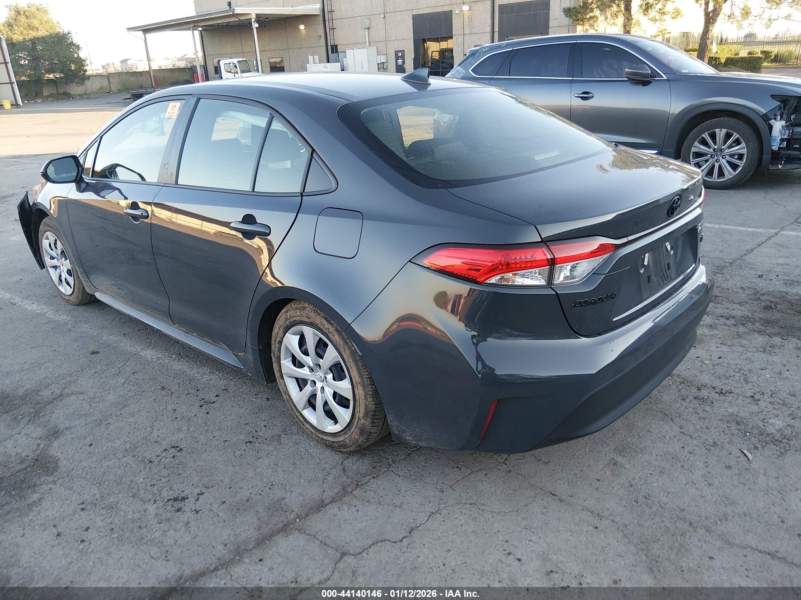 TOYOTA COROLLA image 3