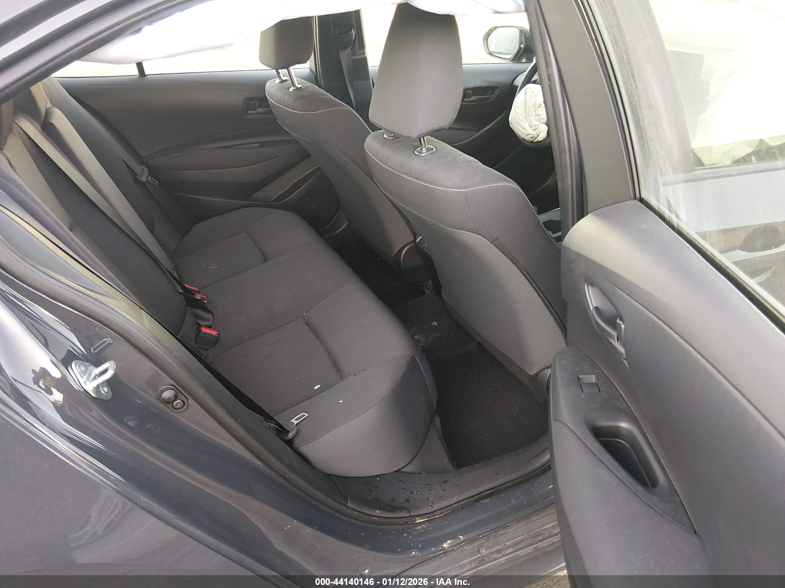 TOYOTA COROLLA image 8