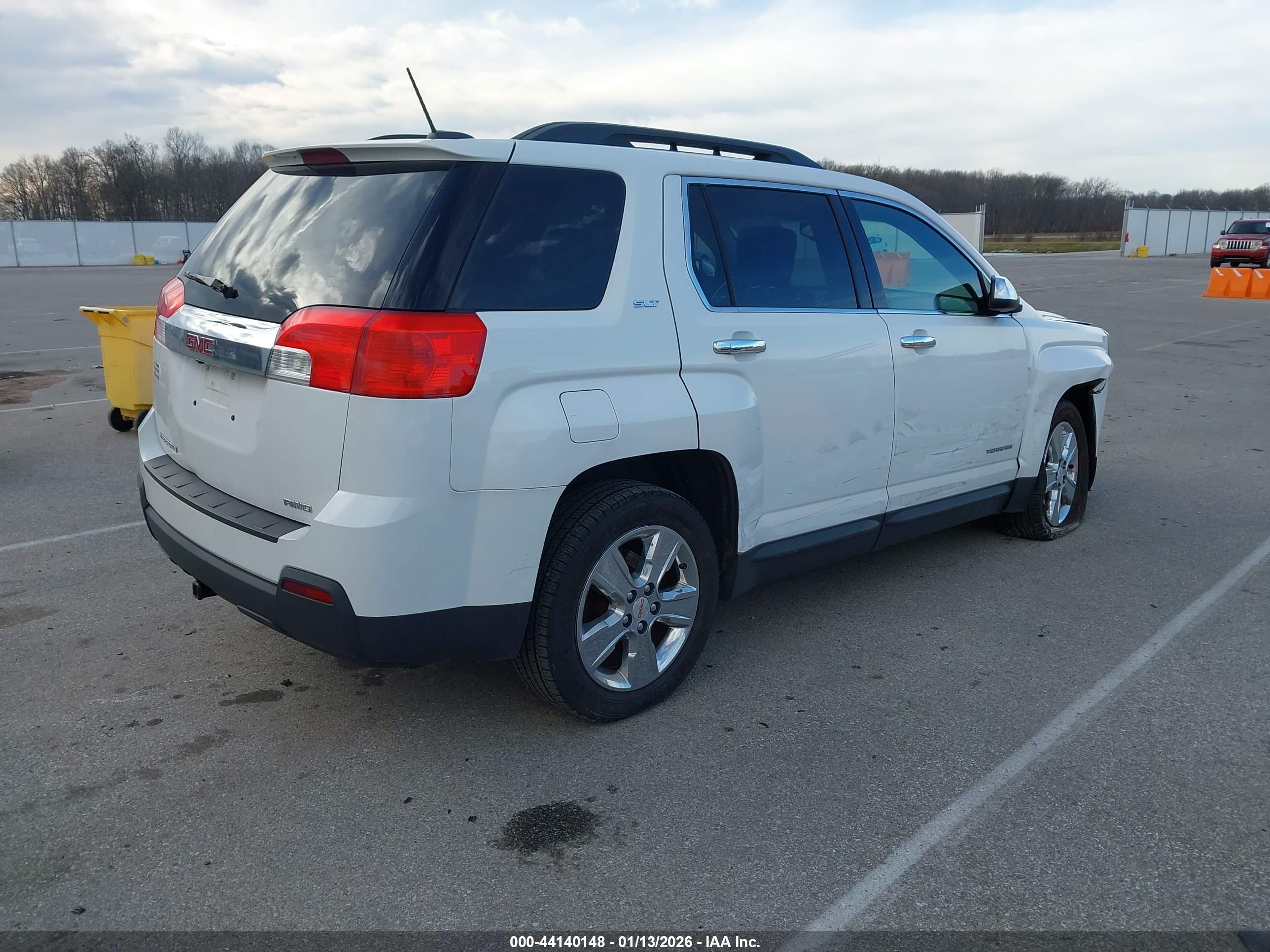 GMC TERRAIN image 4