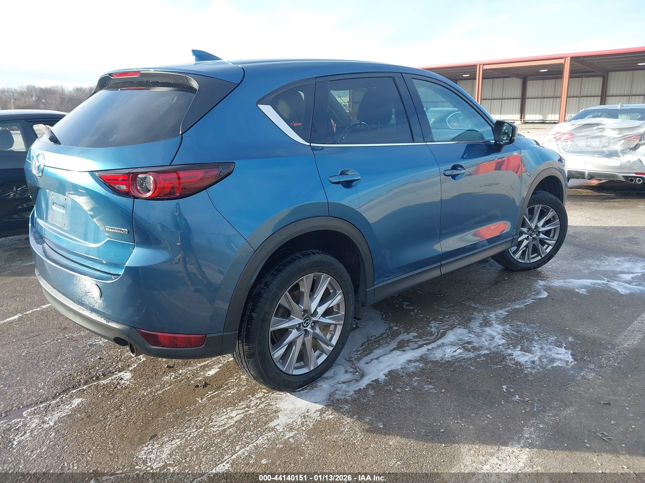 MAZDA CX-5 image 4