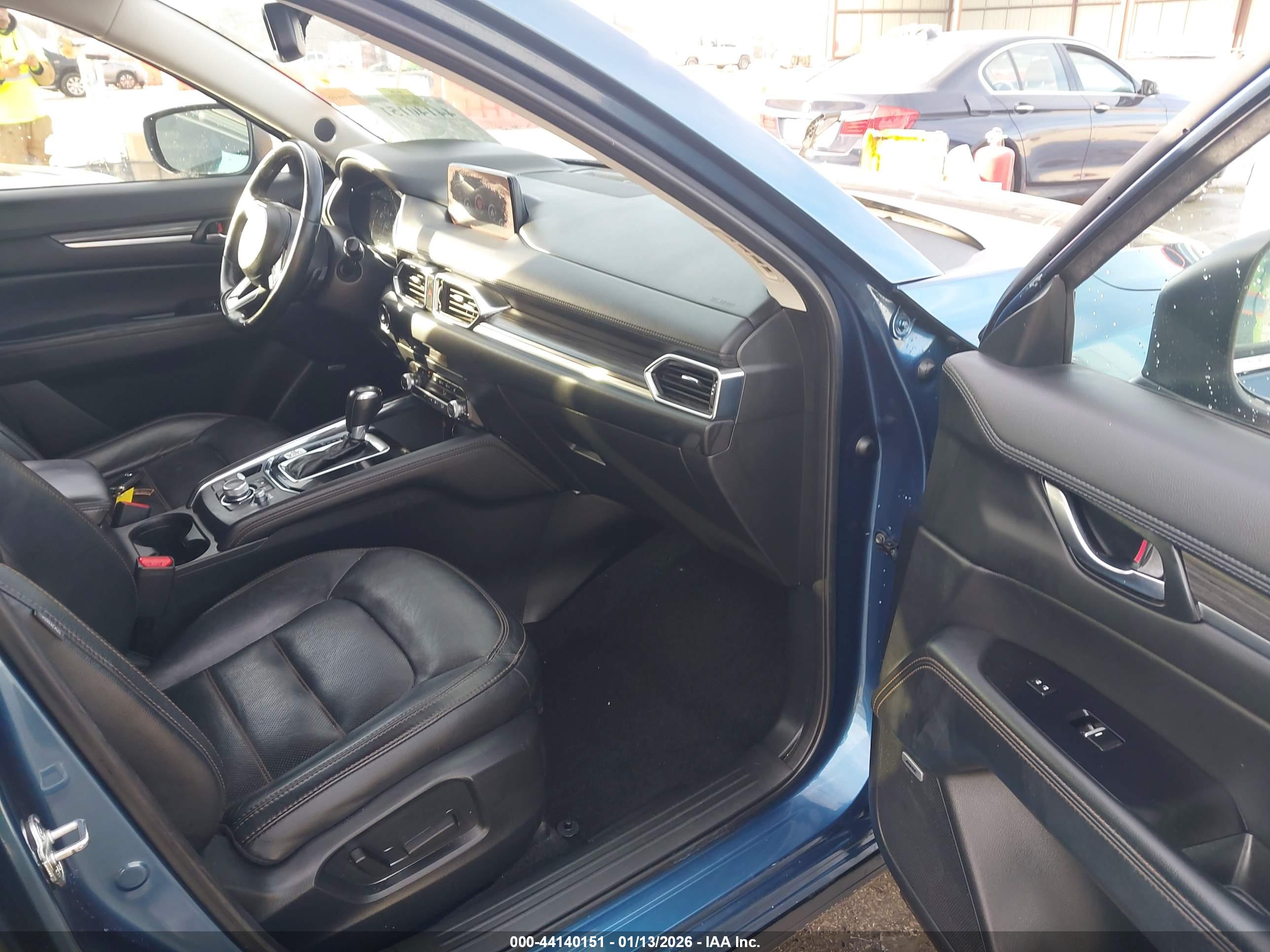 MAZDA CX-5 image 5