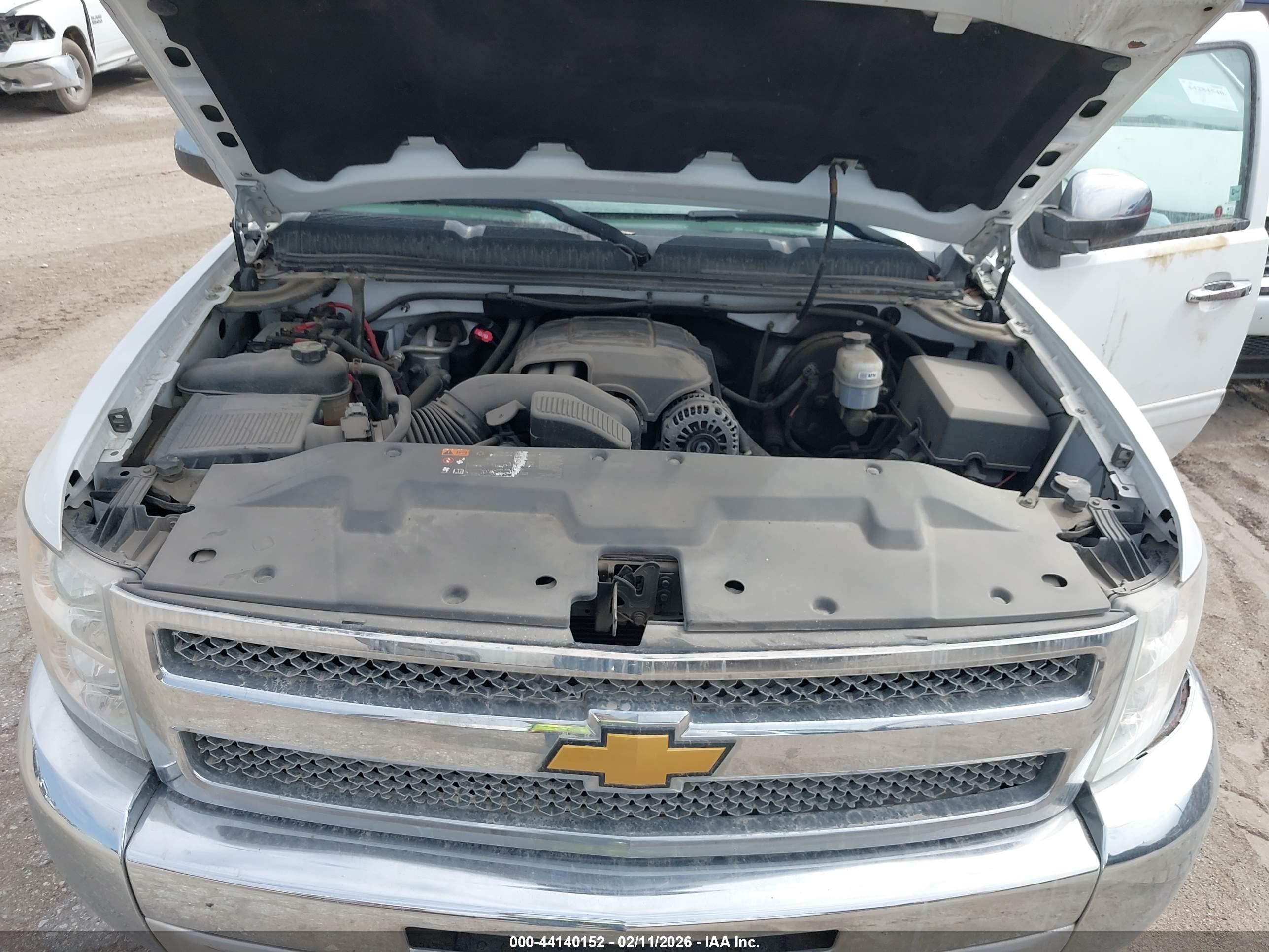 CHEVROLET SILVERADO image 10