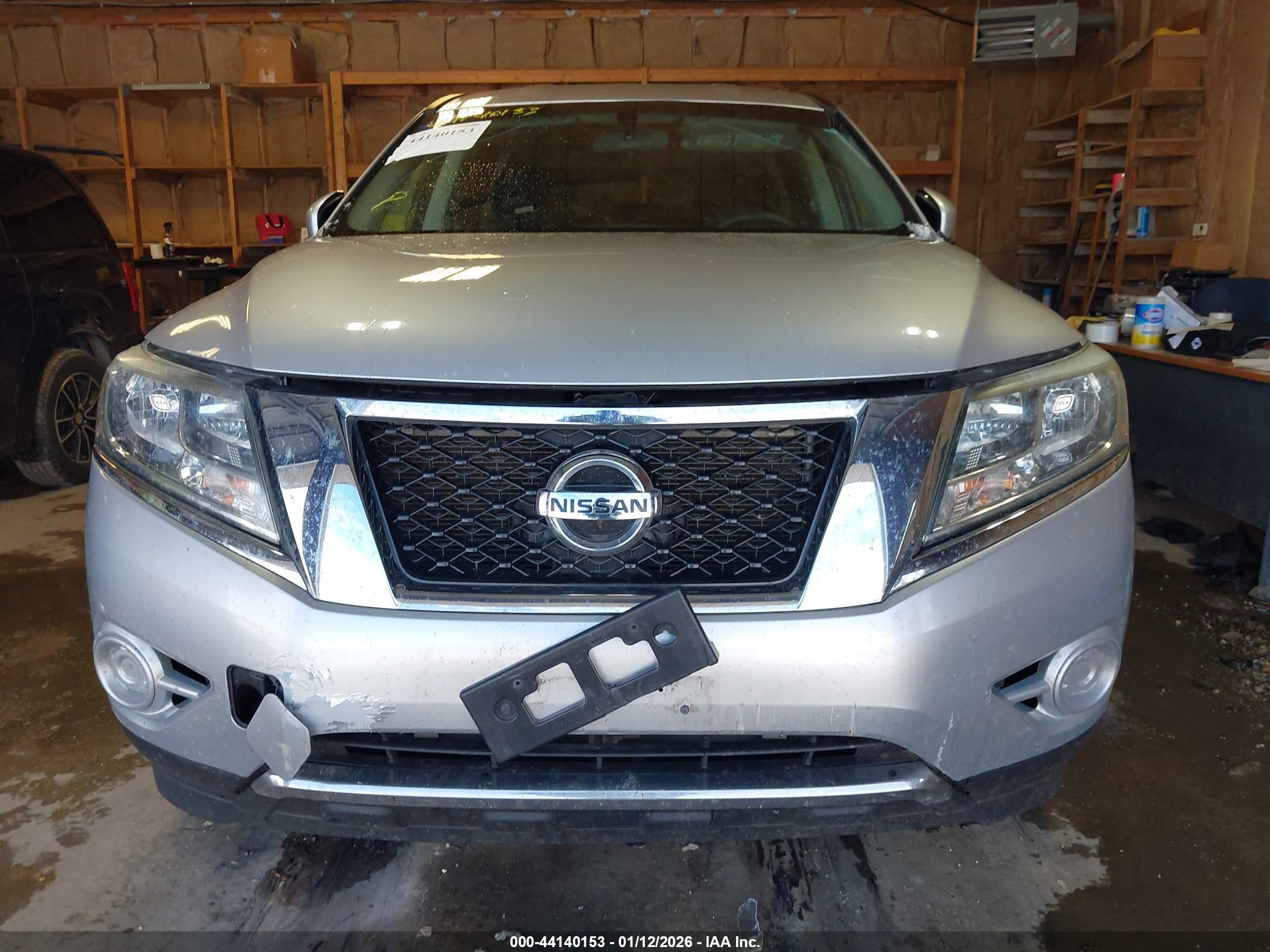 NISSAN PATHFINDER image 6