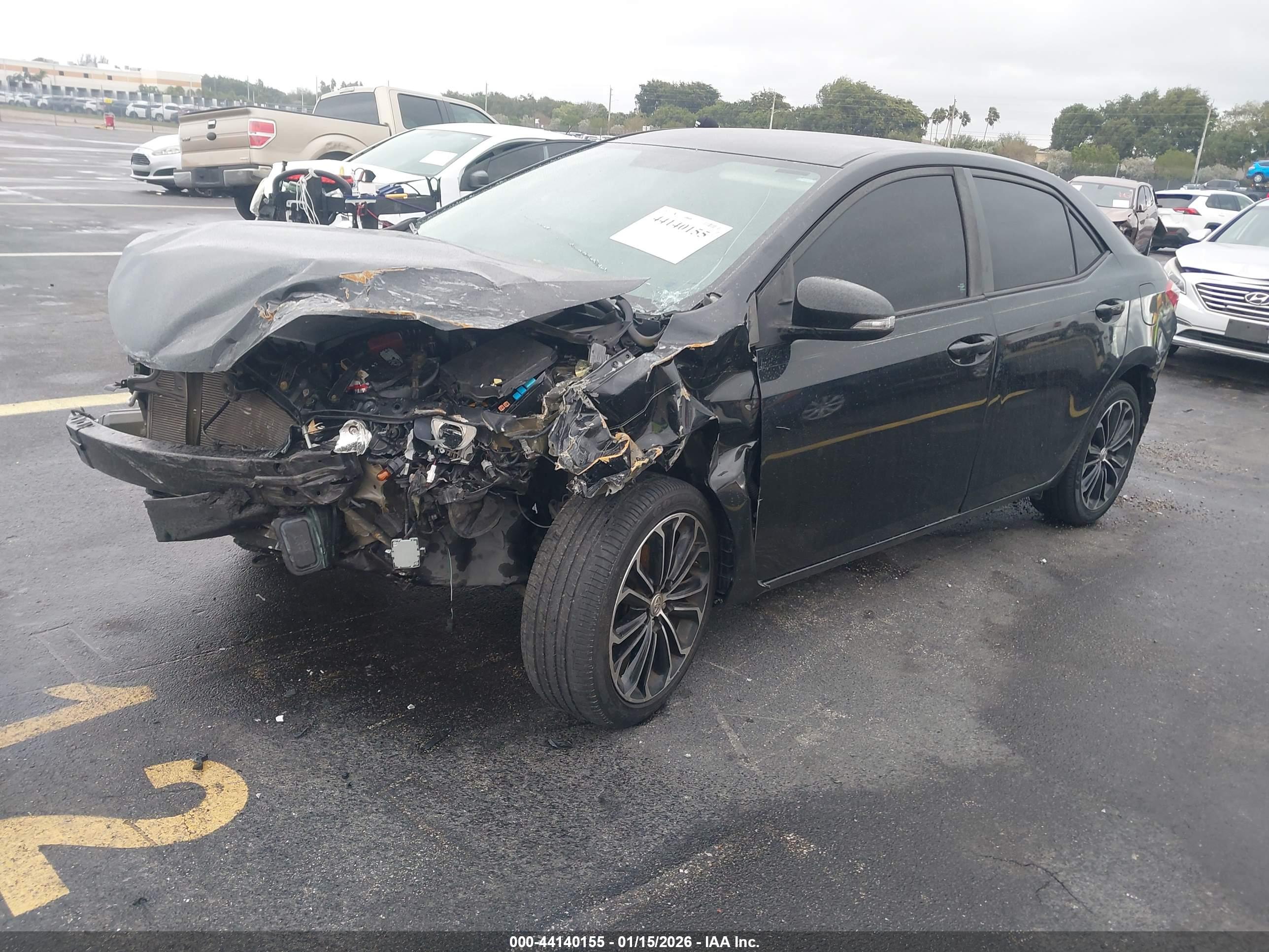 TOYOTA COROLLA image 2