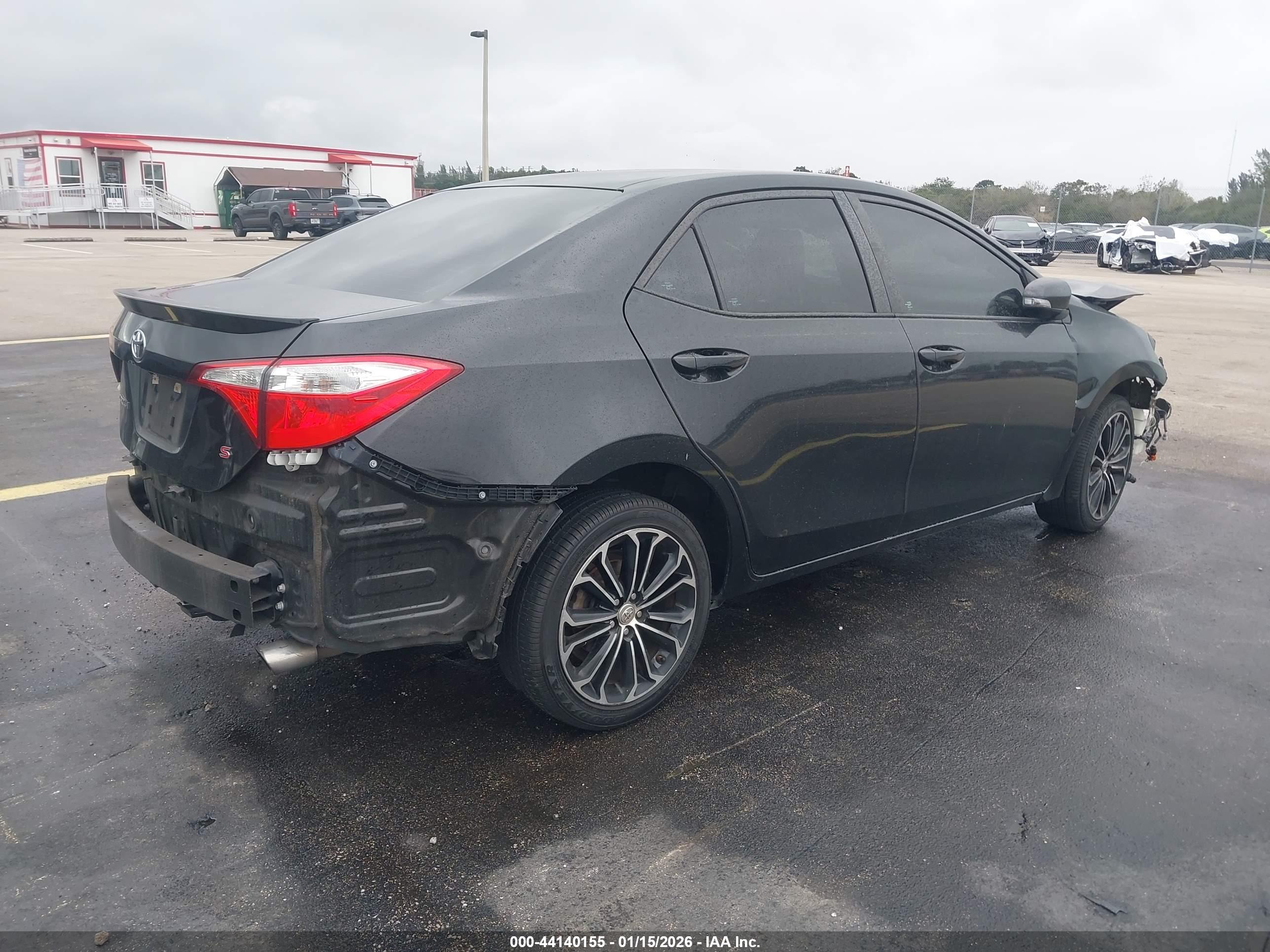 TOYOTA COROLLA image 4