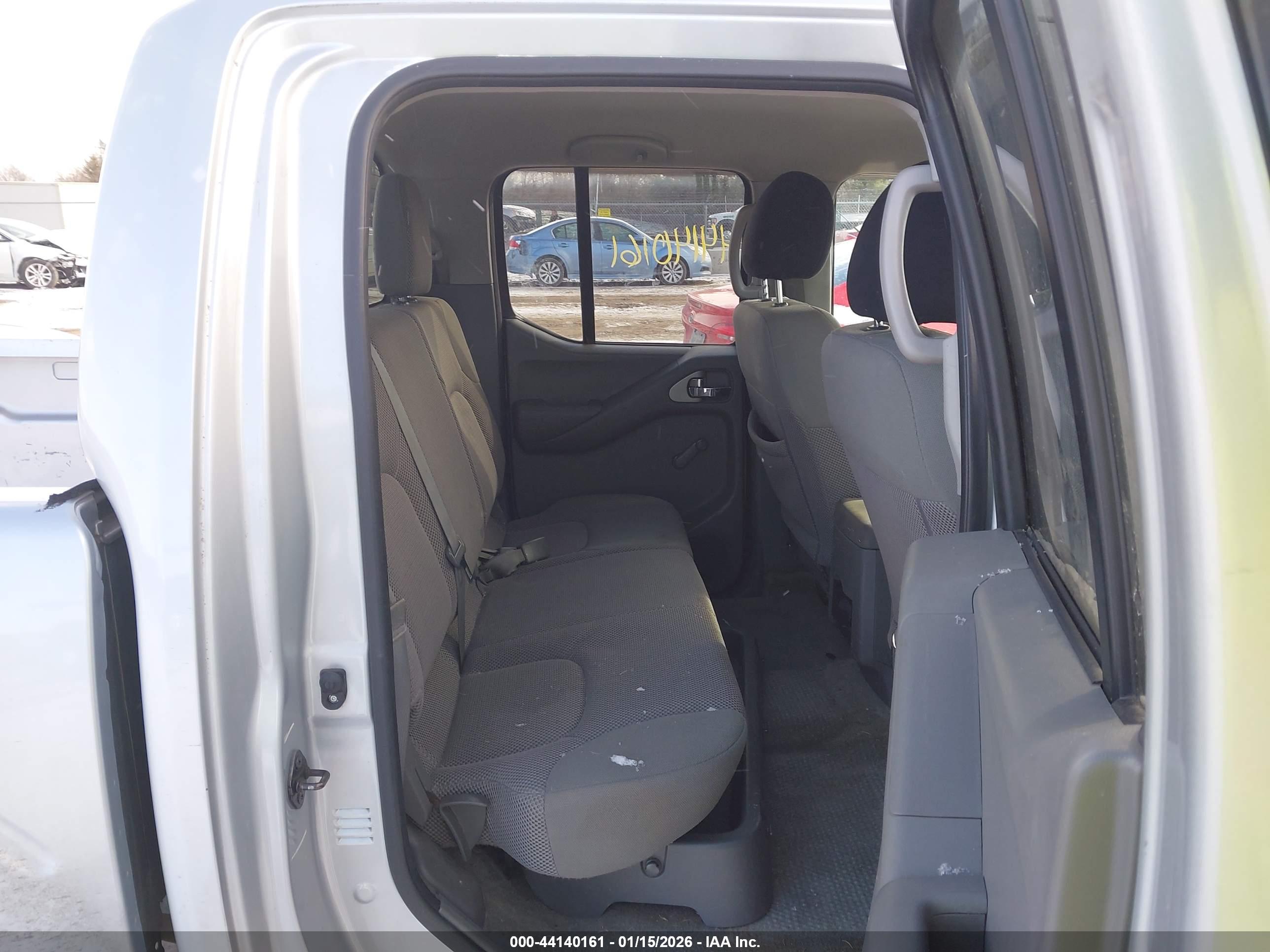 NISSAN FRONTIER image 8