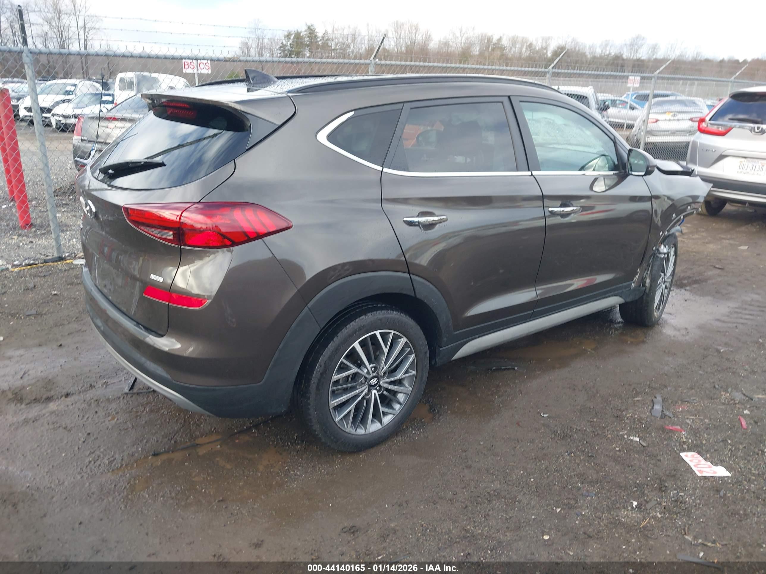 HYUNDAI TUCSON image 4