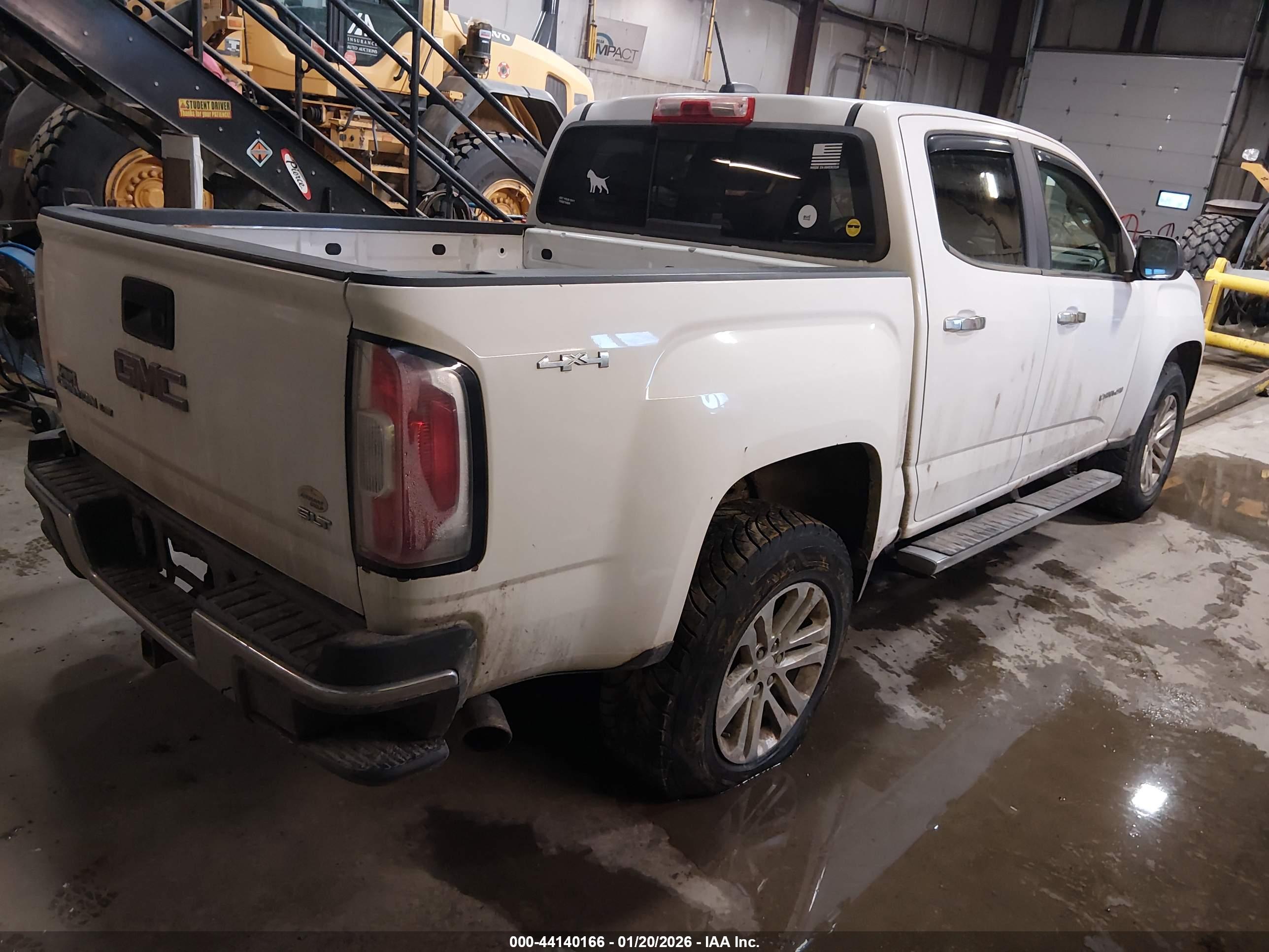 GMC CANYON image 4
