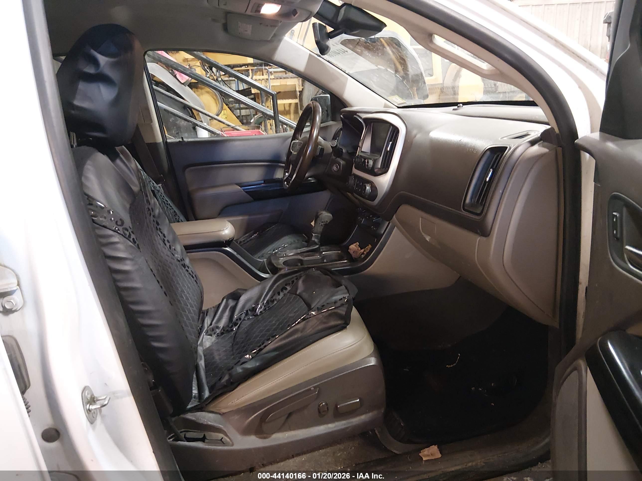 GMC CANYON image 5