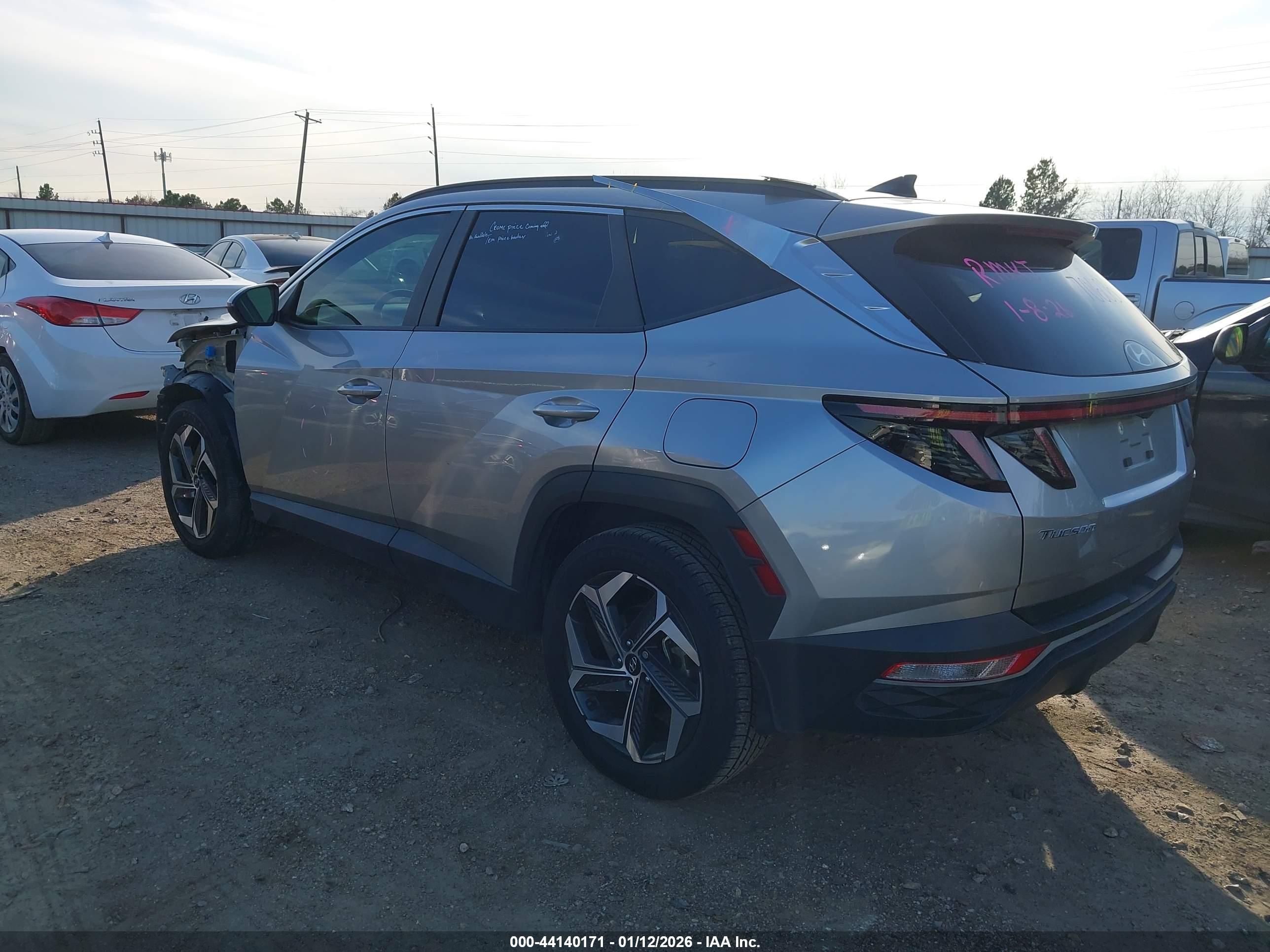 HYUNDAI TUCSON image 3
