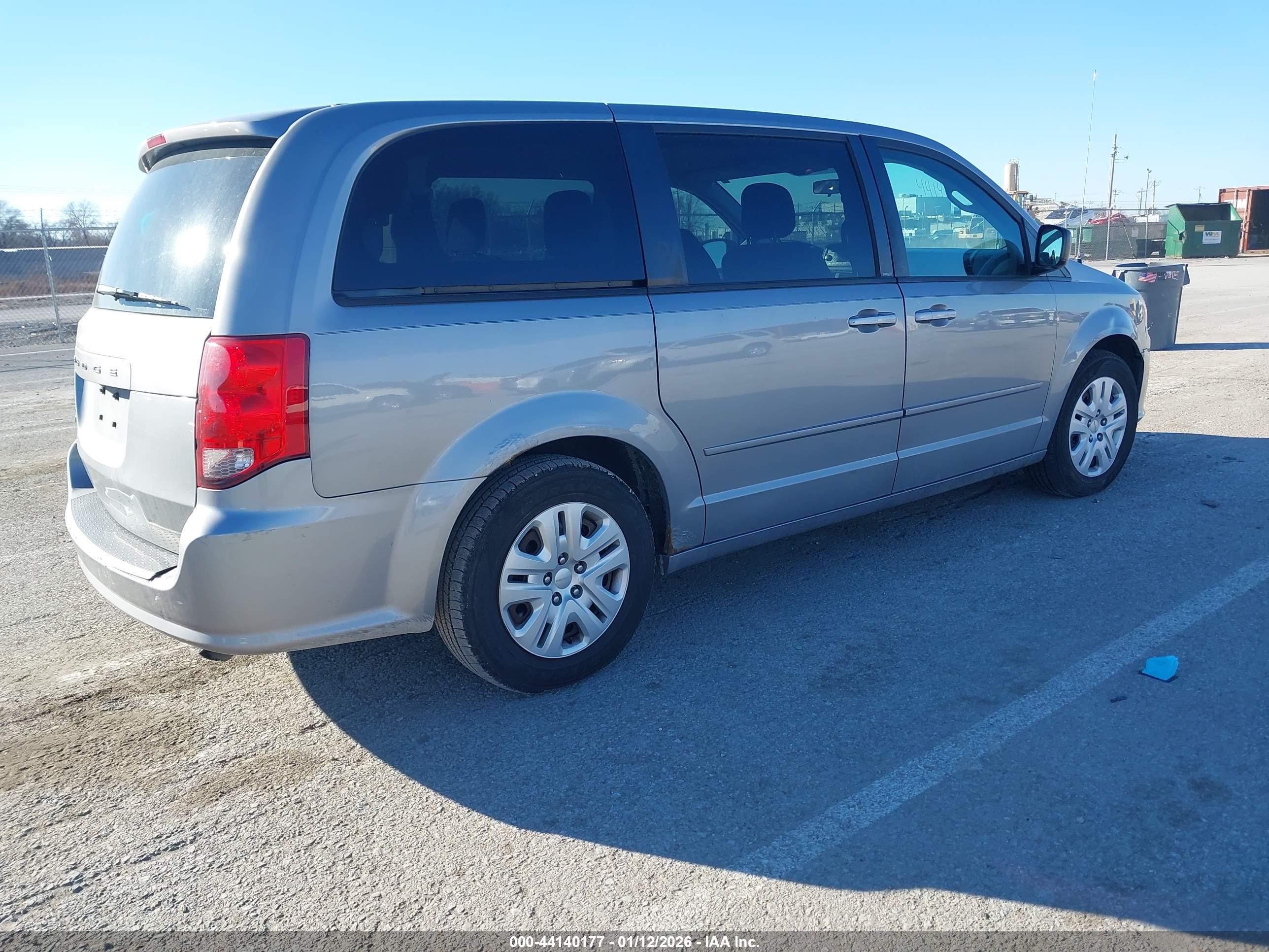 DODGE GRAND image 4
