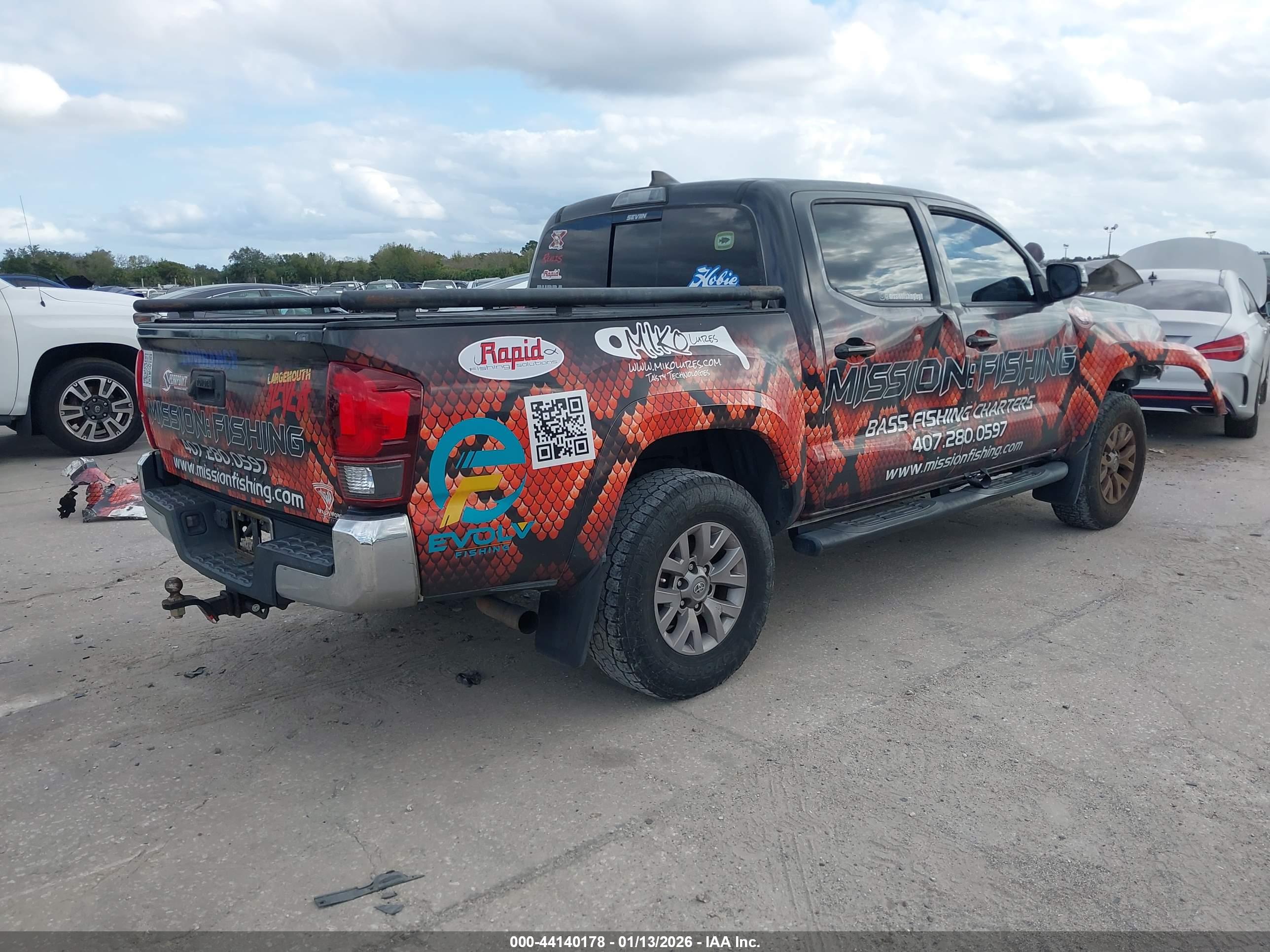TOYOTA TACOMA image 4