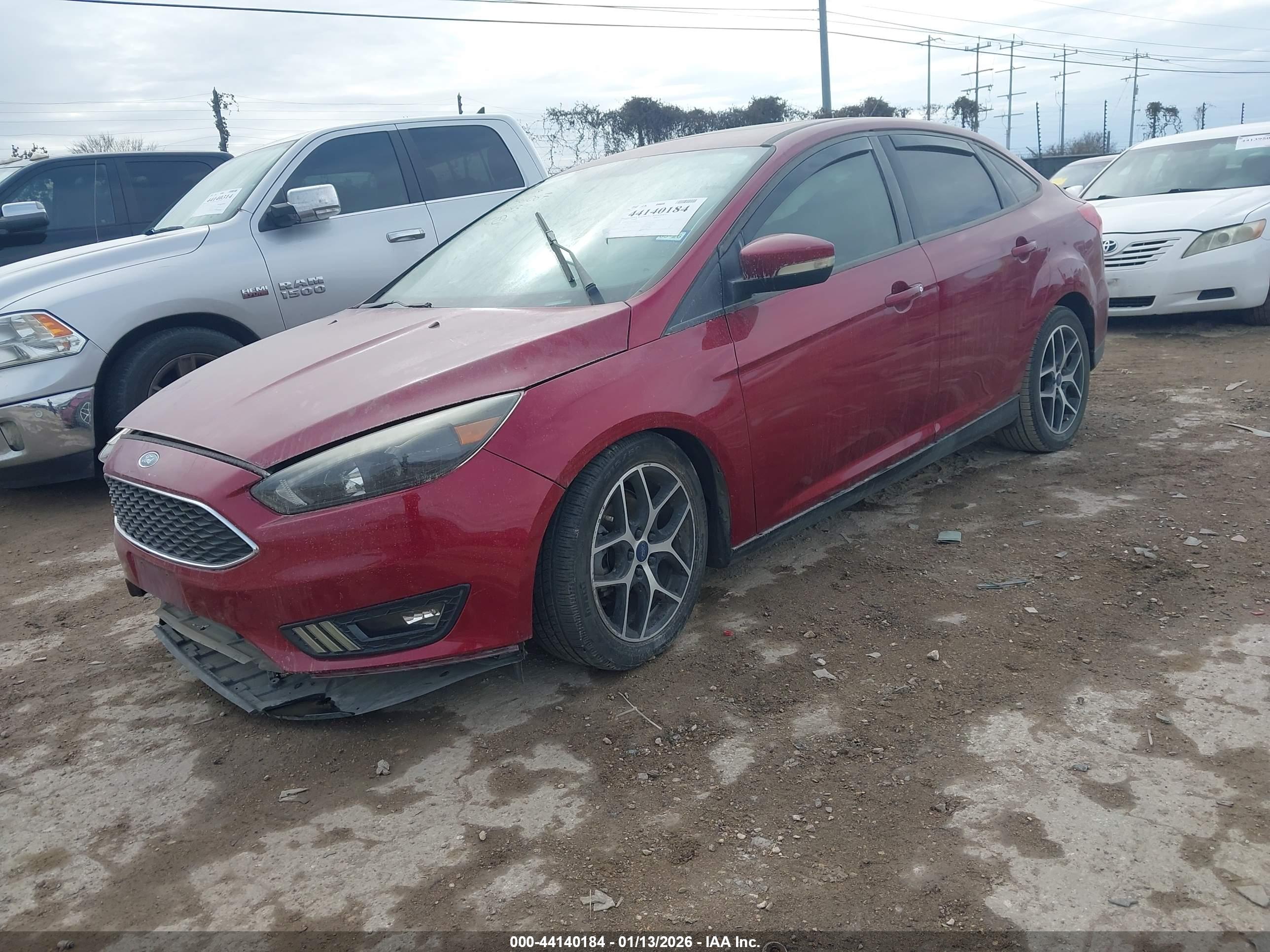 FORD FOCUS image 2
