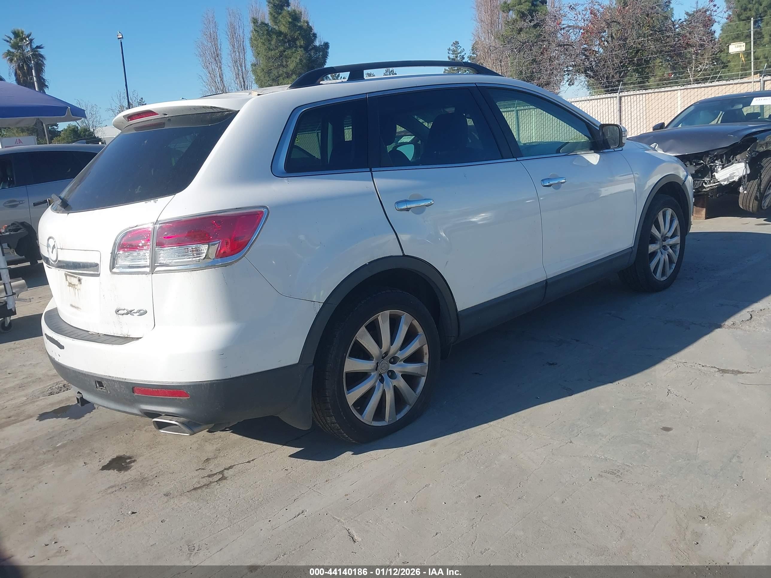 MAZDA CX-9 image 4